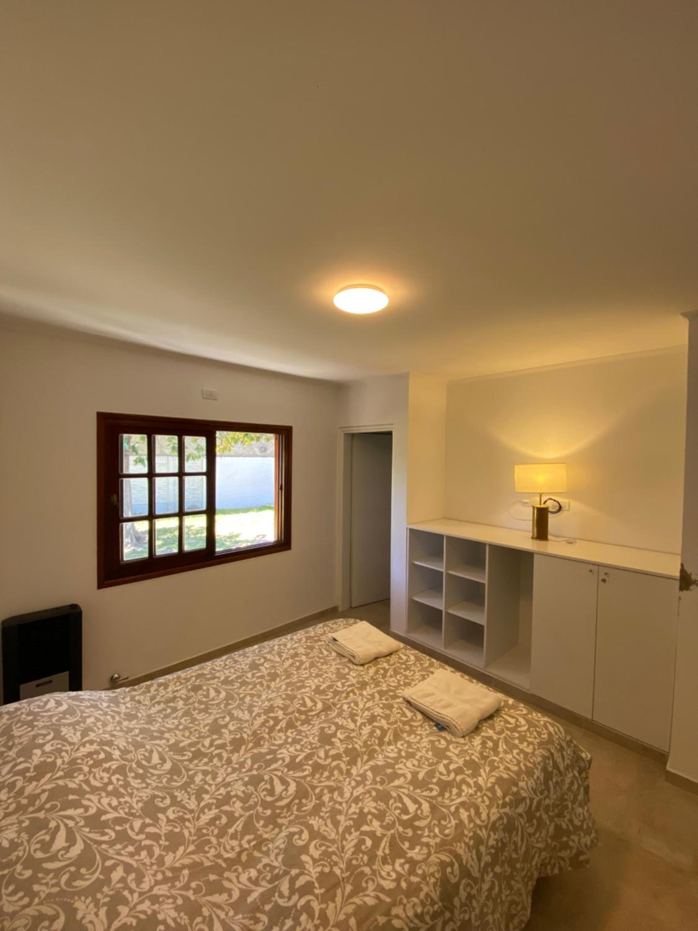 Casa Franklin, A media cuadra de la laguna!