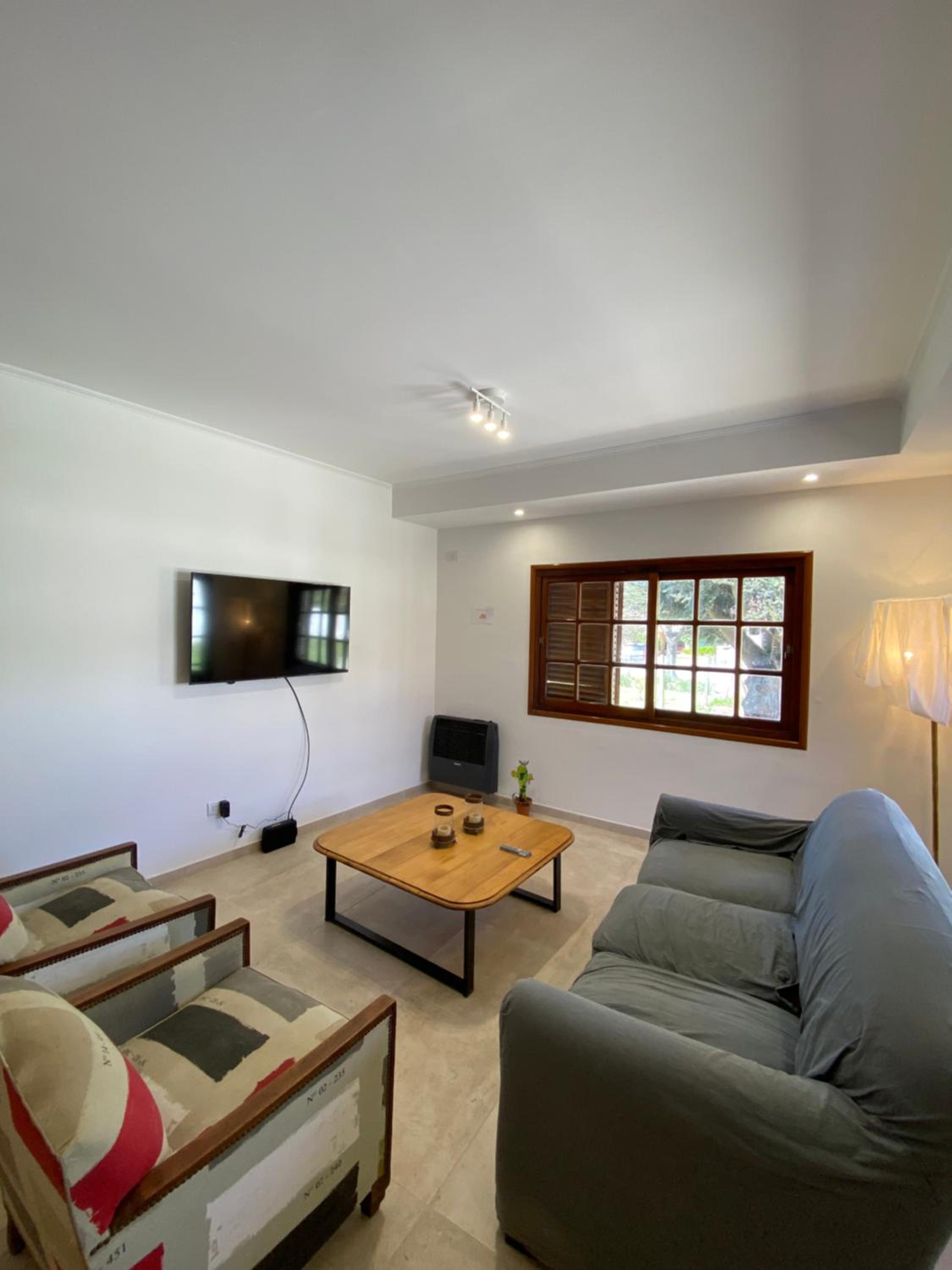 Casa Franklin, A media cuadra de la laguna!