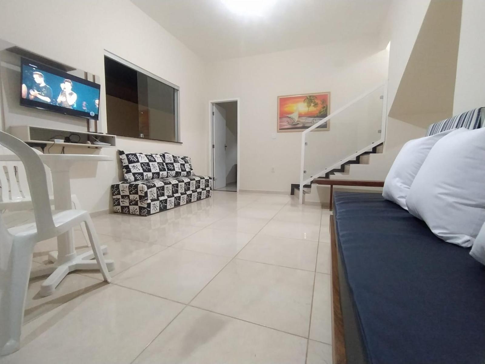 Casa Amarela na Praia de Guaibim-Taquari