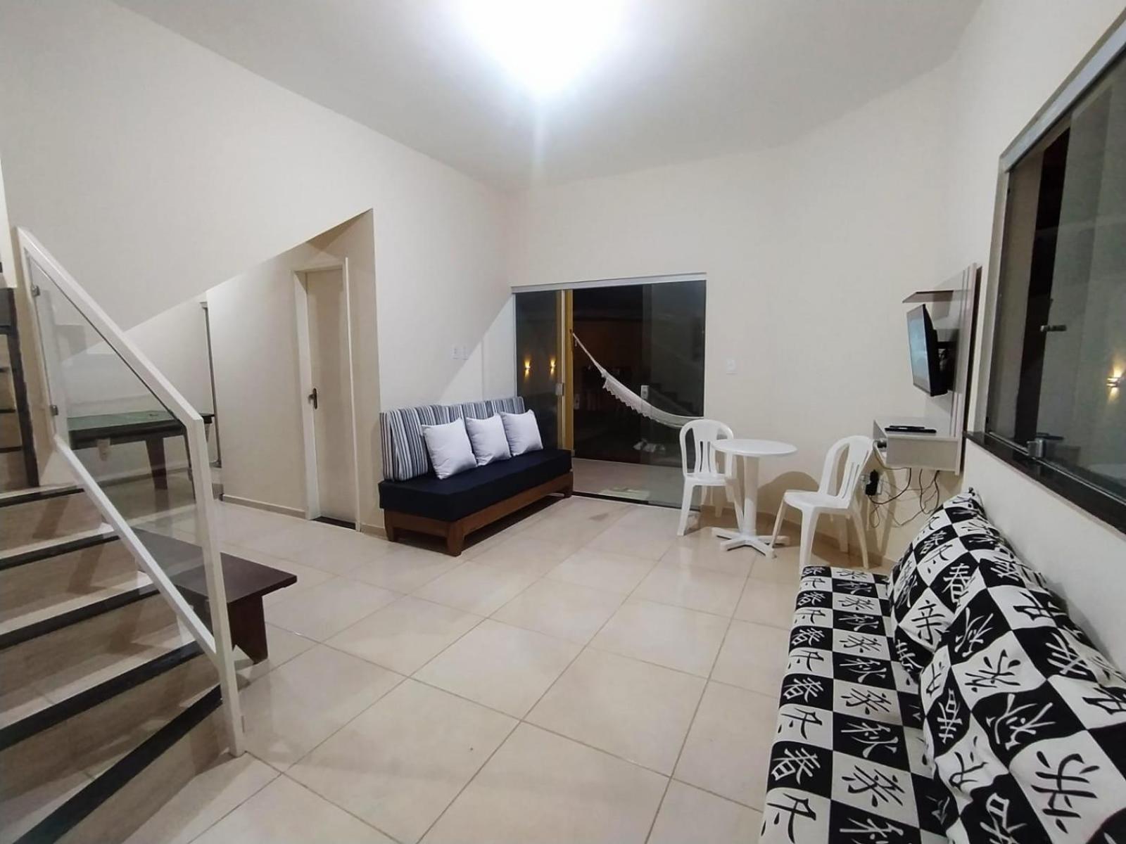 Casa Amarela na Praia de Guaibim-Taquari