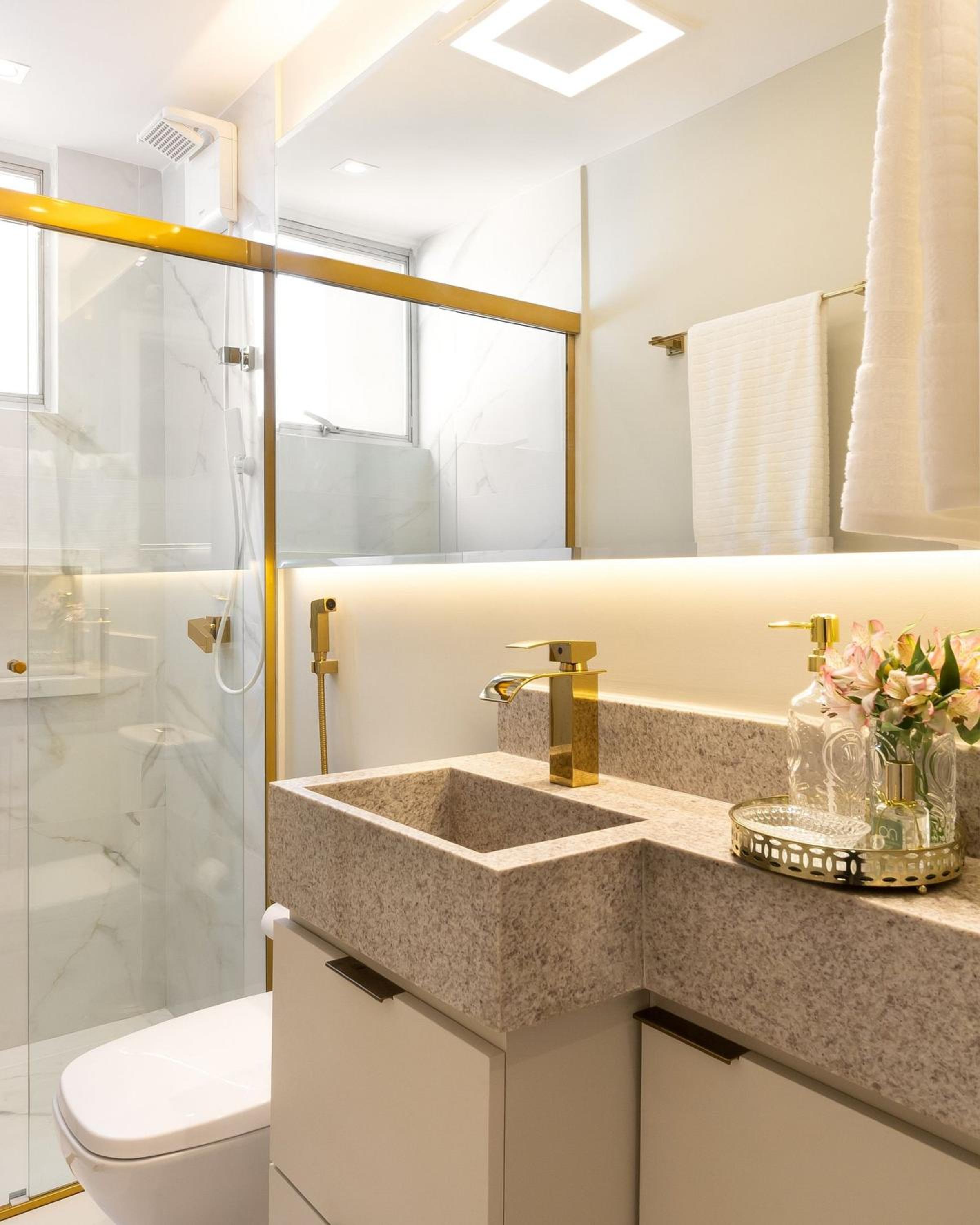 Edificio Casablanca, near T-63 Avenue, Shopping, Drugstore, Hospitals
