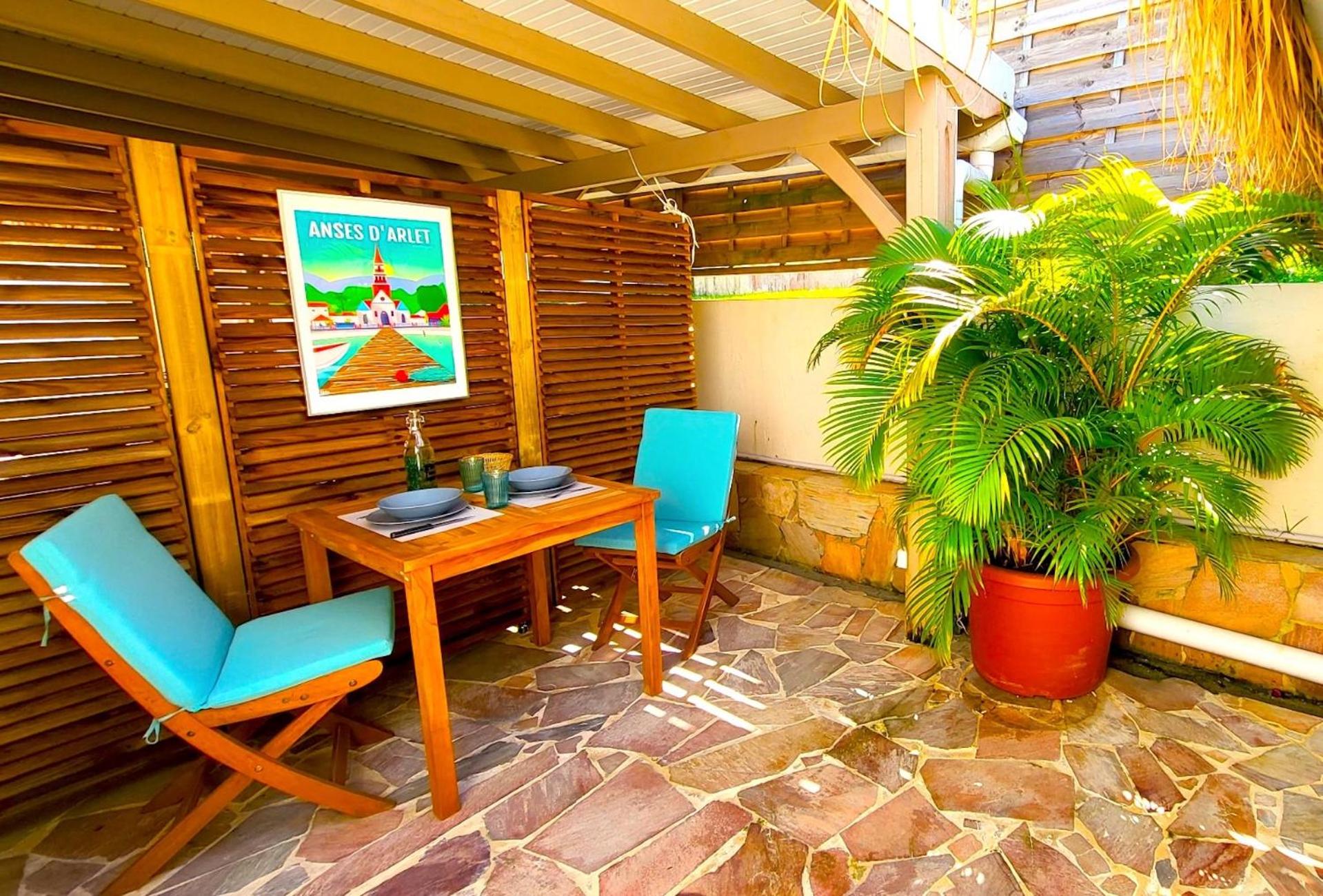 Sweet Payot : Studio avec Spa privé et piscine view 2