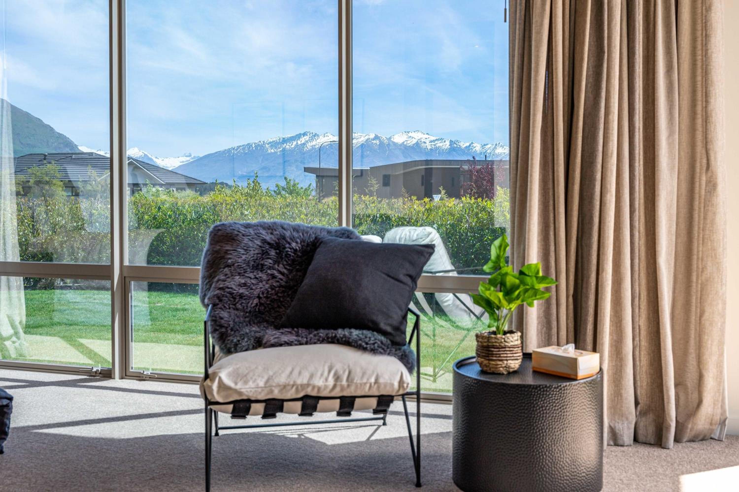 Serenity on Ruby Ridge view 3