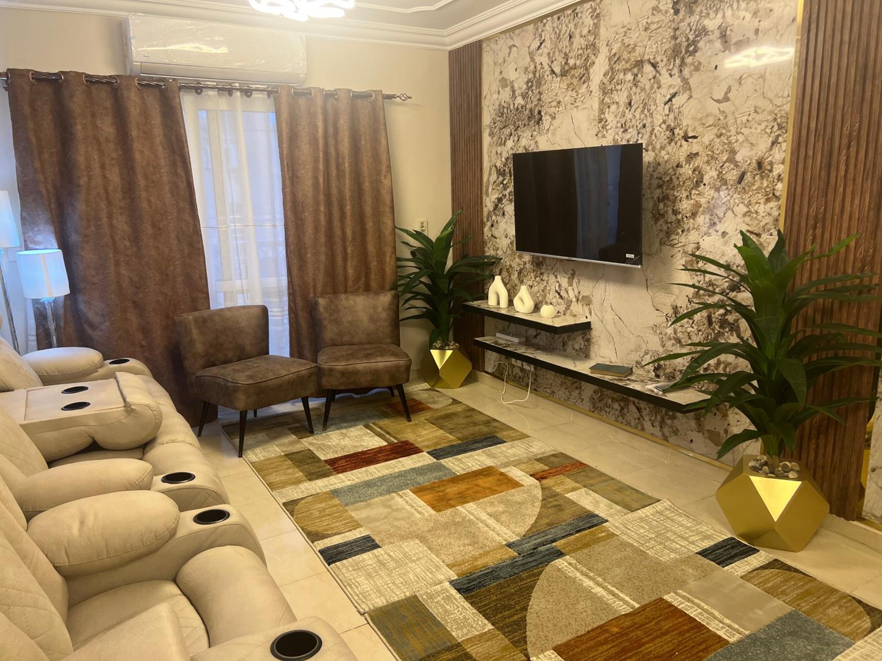 Luxurious VIP Apartment in Madinaty Furnished with High End Hotel Furniture