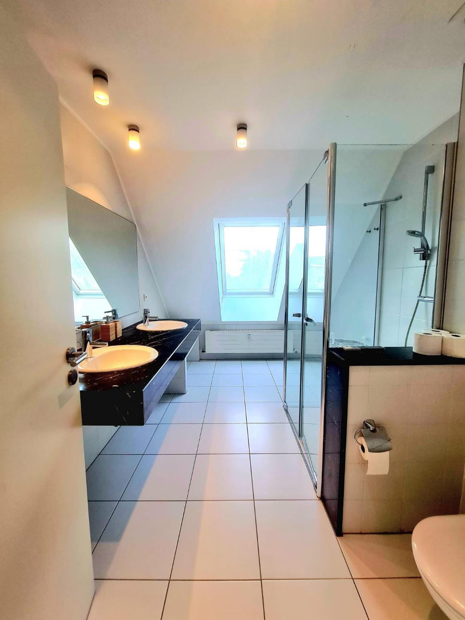 Luxury 3 bedrooms view 5