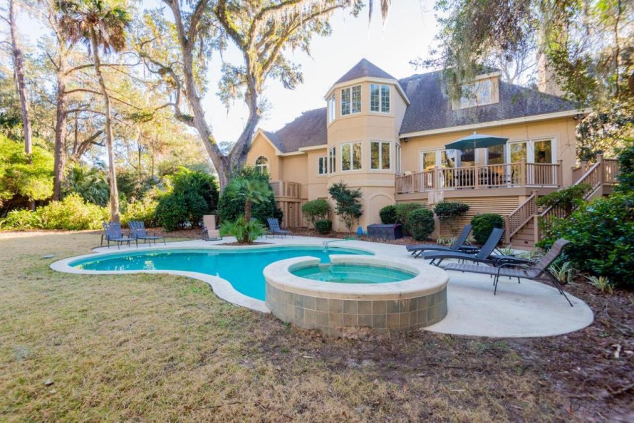 9 Hunt Club Dr view 5