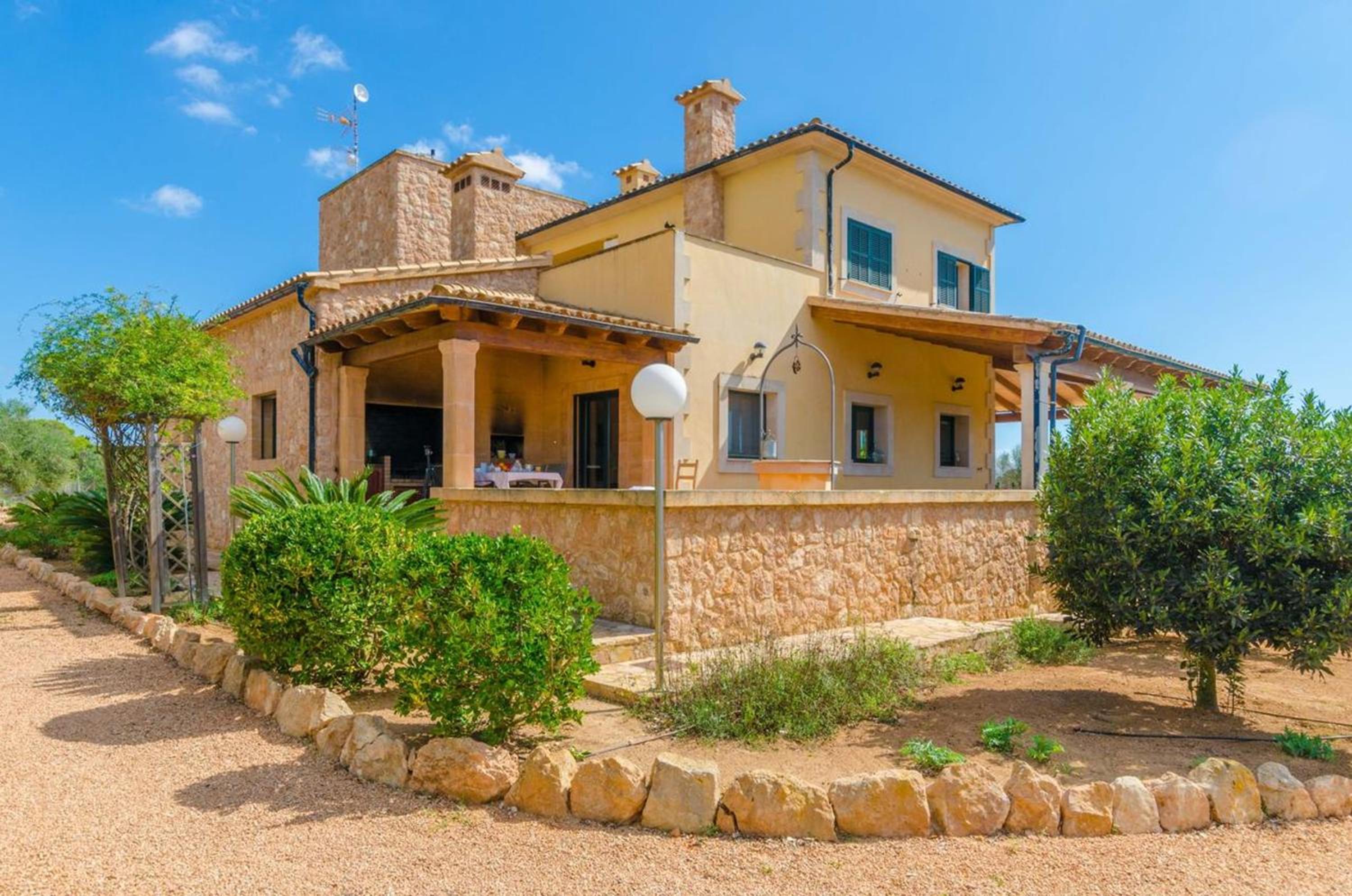 Charming Villa with Private Pool in Illes Balears