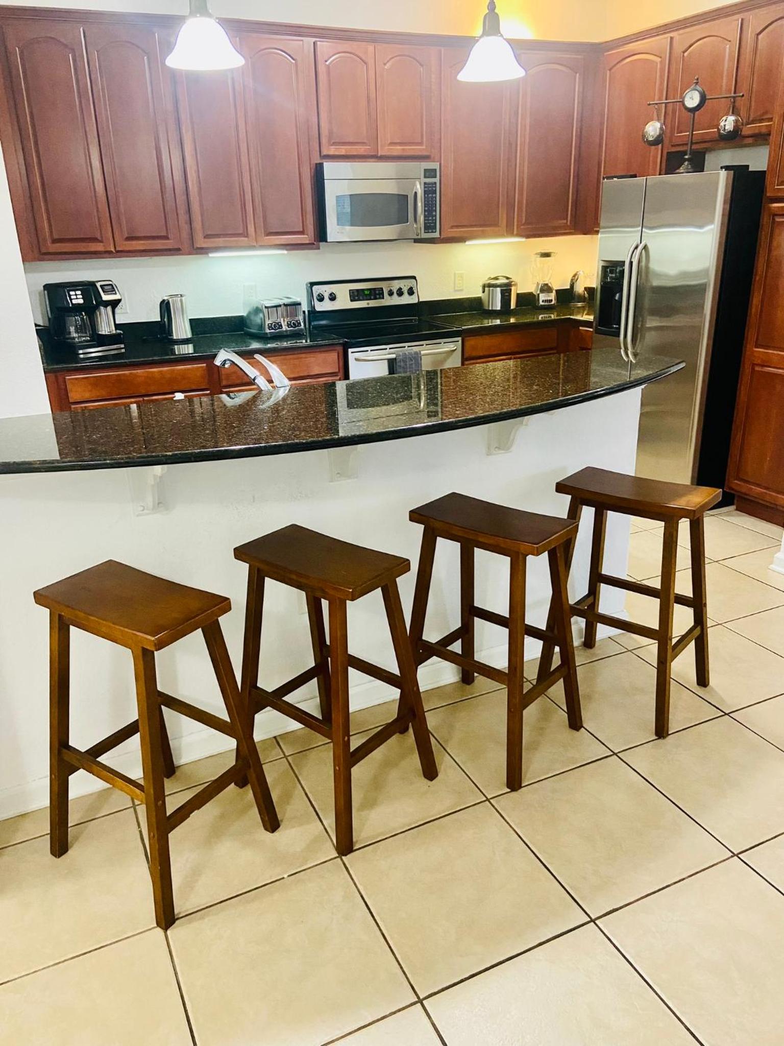 P.11 # Vista Cay Lake View/ Walking distance to the Convention Center/Close to Universal & Disney