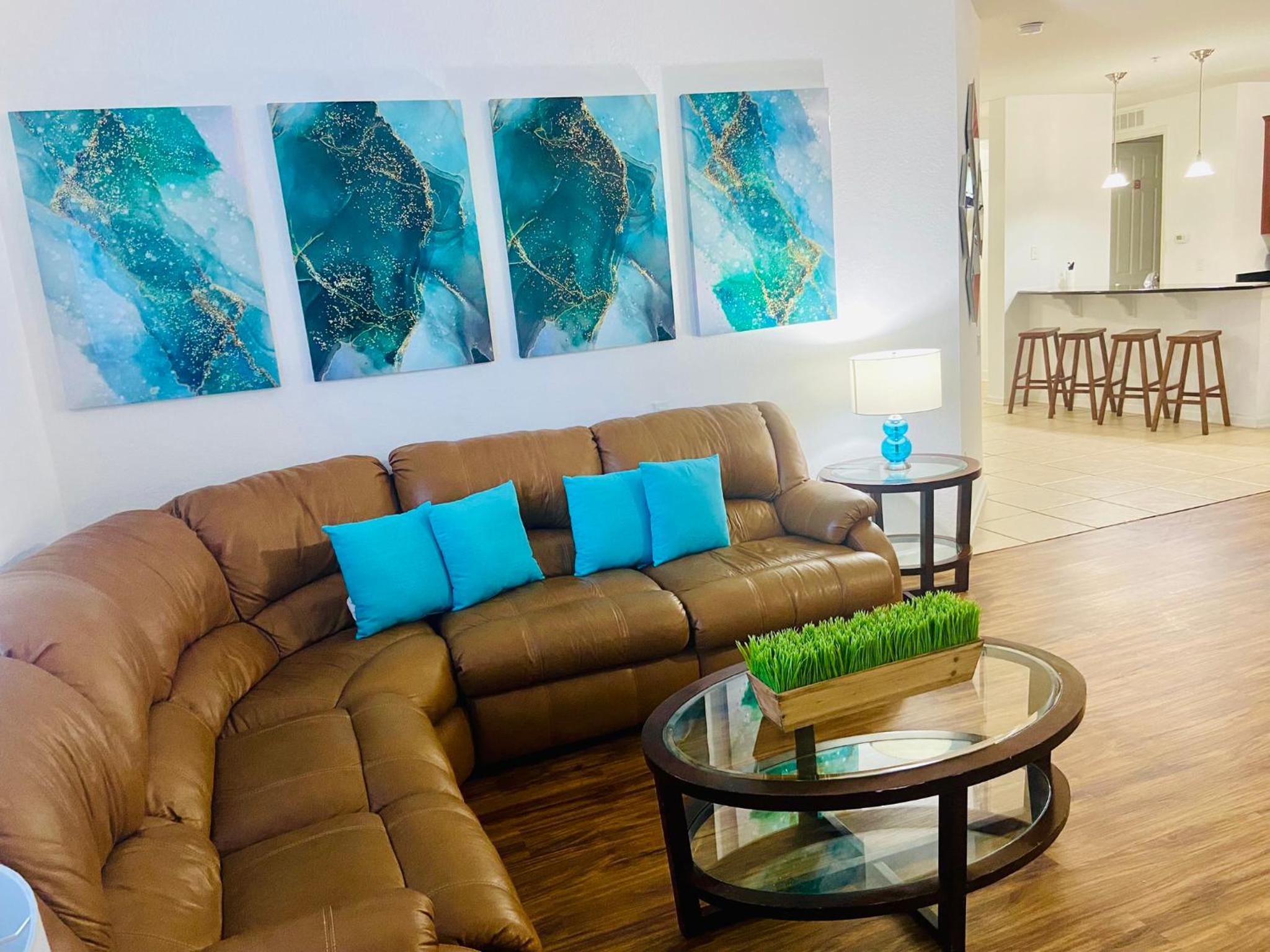 P.11 # Vista Cay Lake View/ Walking distance to the Convention Center/Close to Universal & Disney
