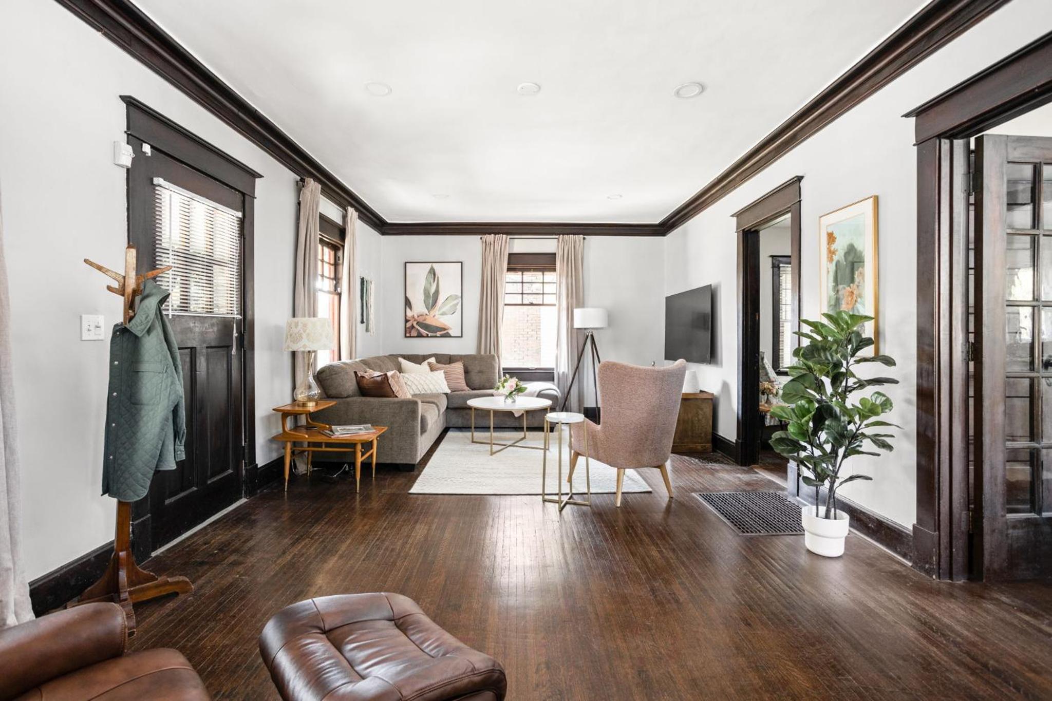 SoBro Bungalow Bliss (Walkable)