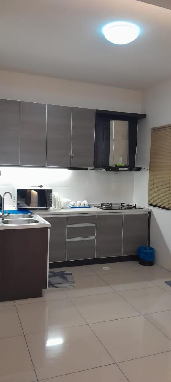 K. Riverfront apartment photo 6