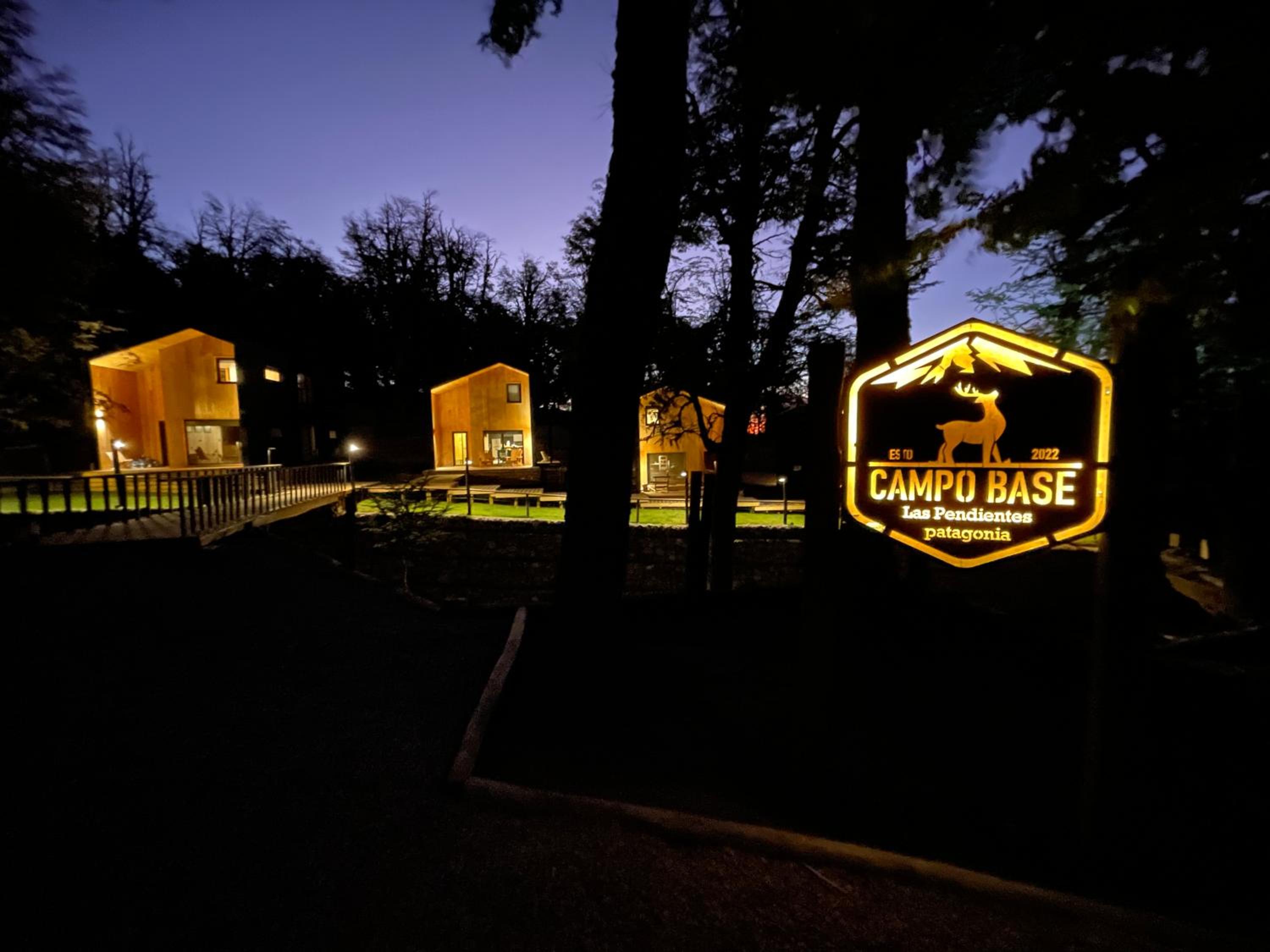 Campo Base Village