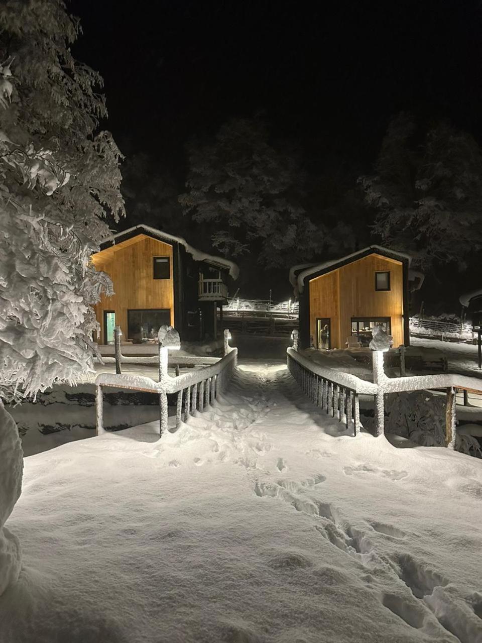 Campo Base Village