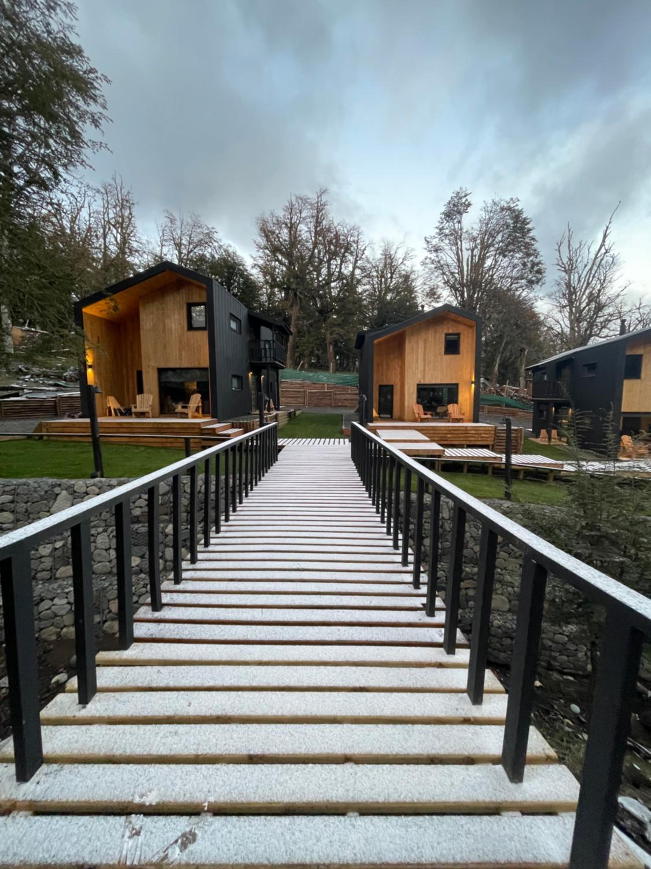 Campo Base Village