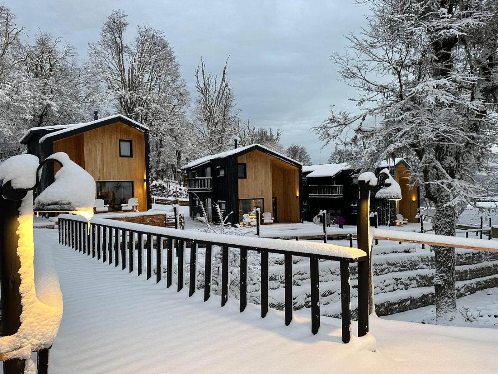 Campo Base Village