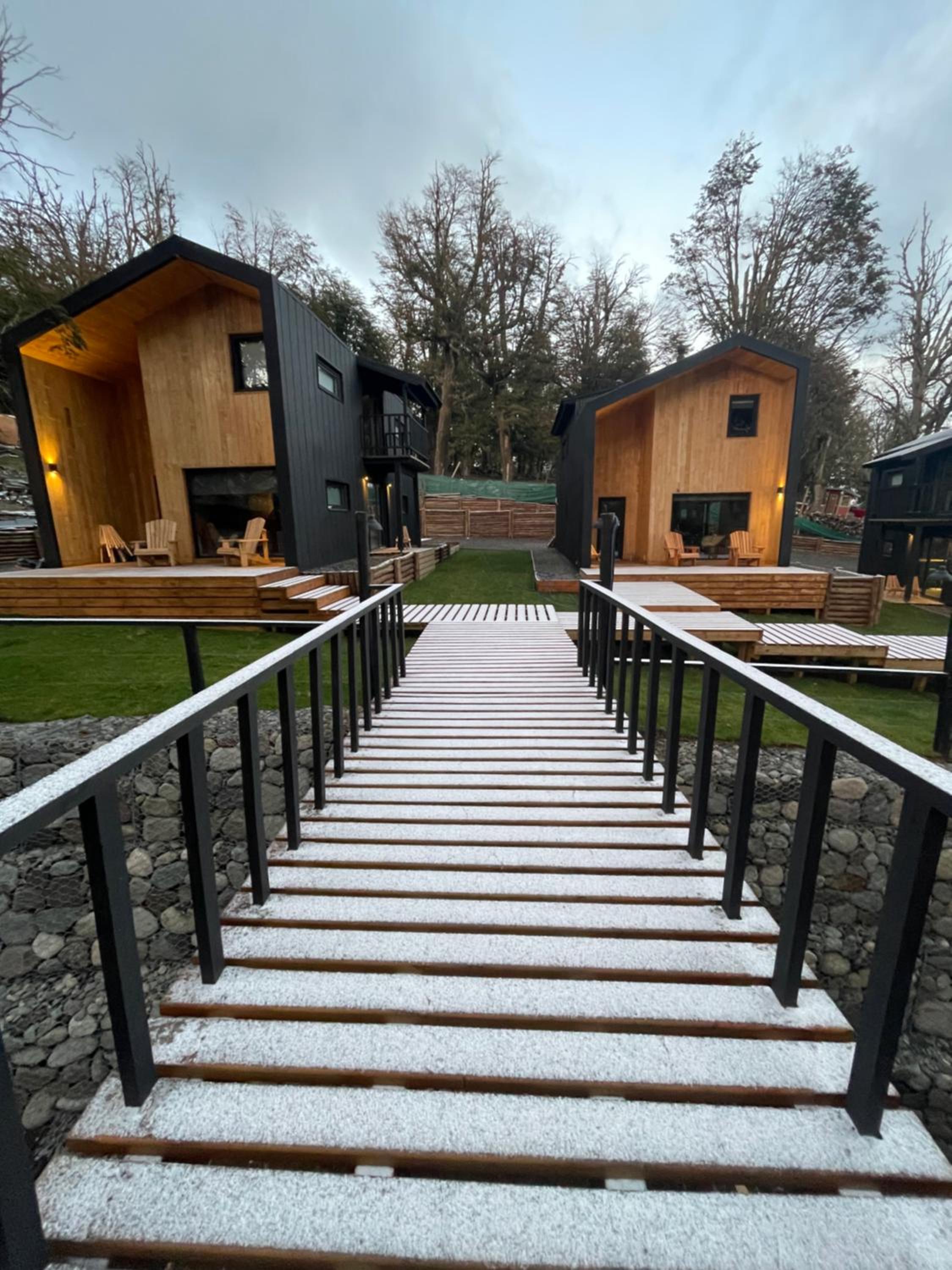 Campo Base Village