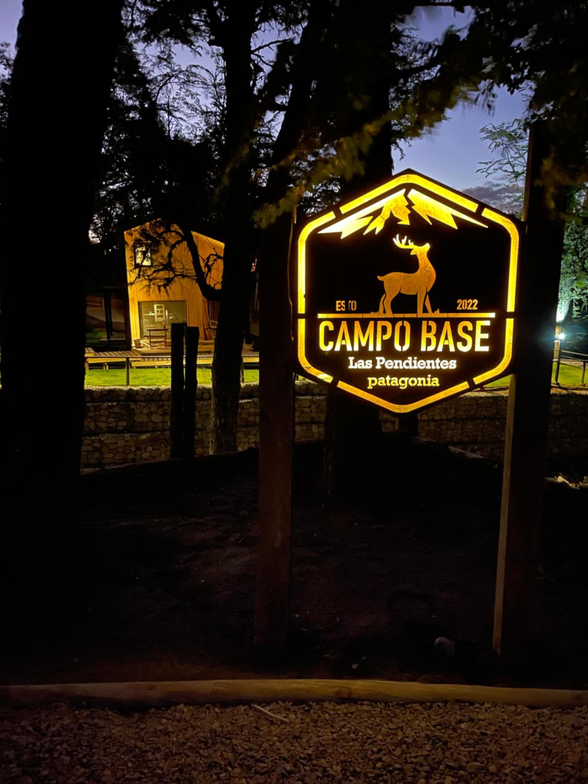 Campo Base Village