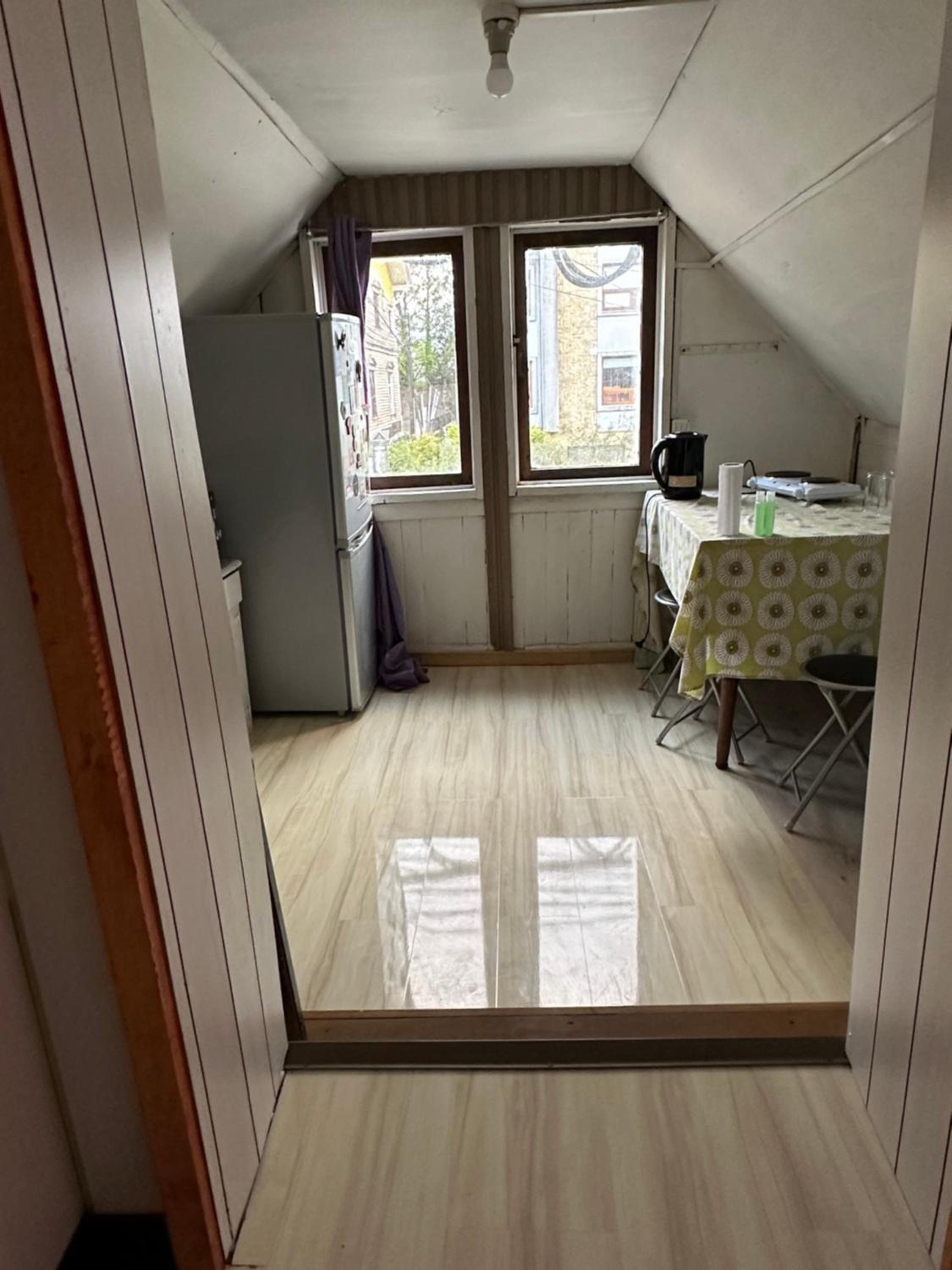 Apartamento segundo piso por día en isla teja