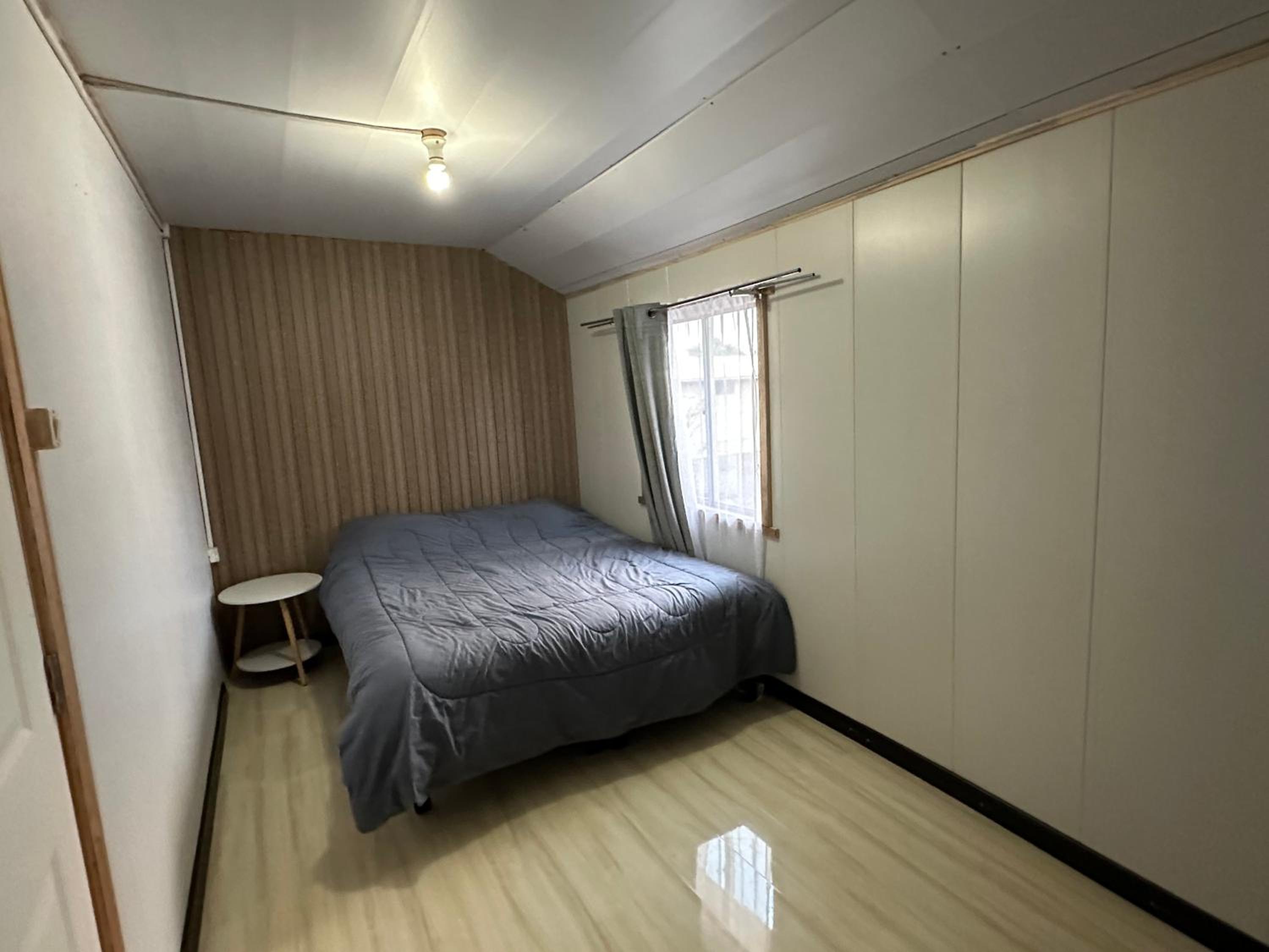 Apartamento segundo piso por día en isla teja