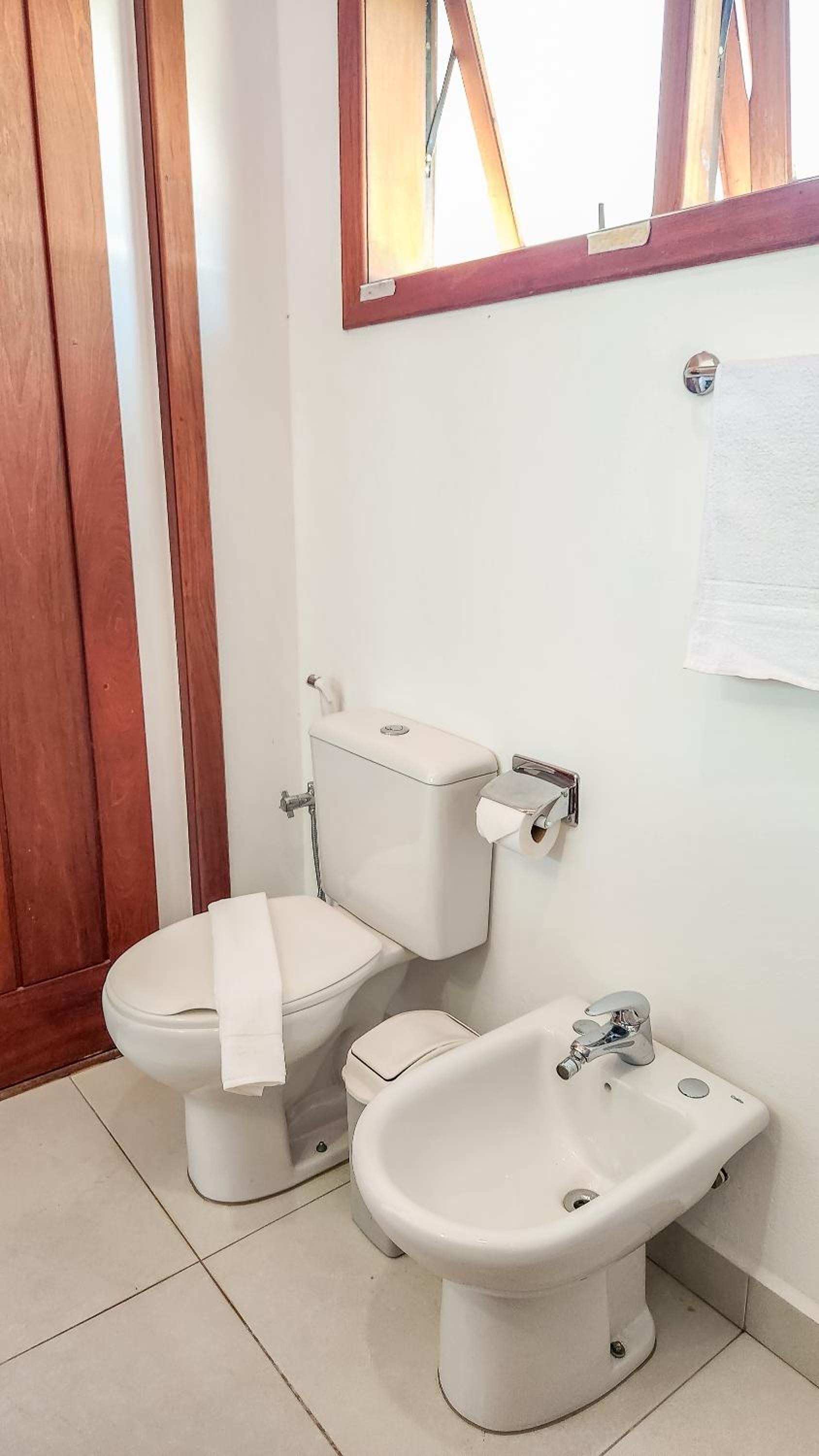 450m PRAIA de Taperapuan; Piscina; 2 quartos; WiFi 300 mbs; Churrasqueira; Estacionamento Gratuito 1 carro