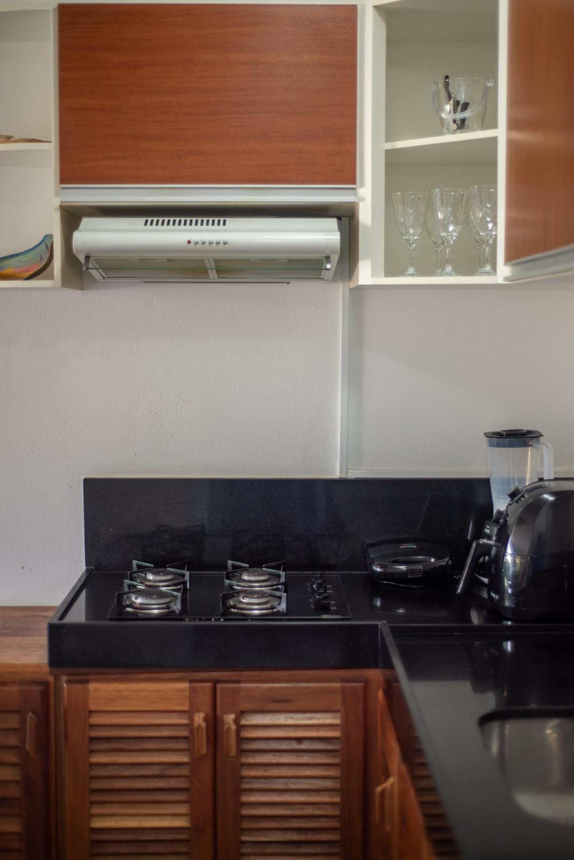 450m PRAIA de Taperapuan; Piscina; 2 quartos; WiFi 300 mbs; Churrasqueira; Estacionamento Gratuito 1 carro
