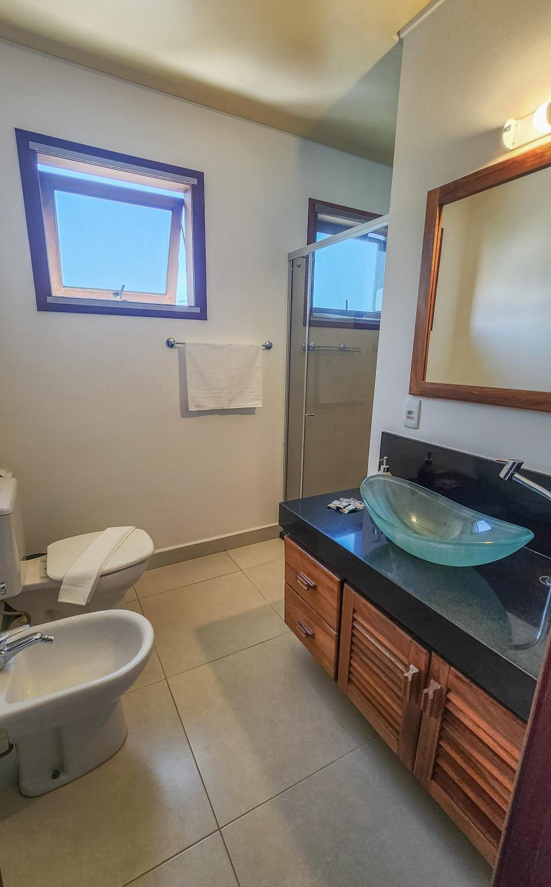 450m PRAIA de Taperapuan; Piscina; 2 quartos; WiFi 300 mbs; Churrasqueira; Estacionamento Gratuito 1 carro
