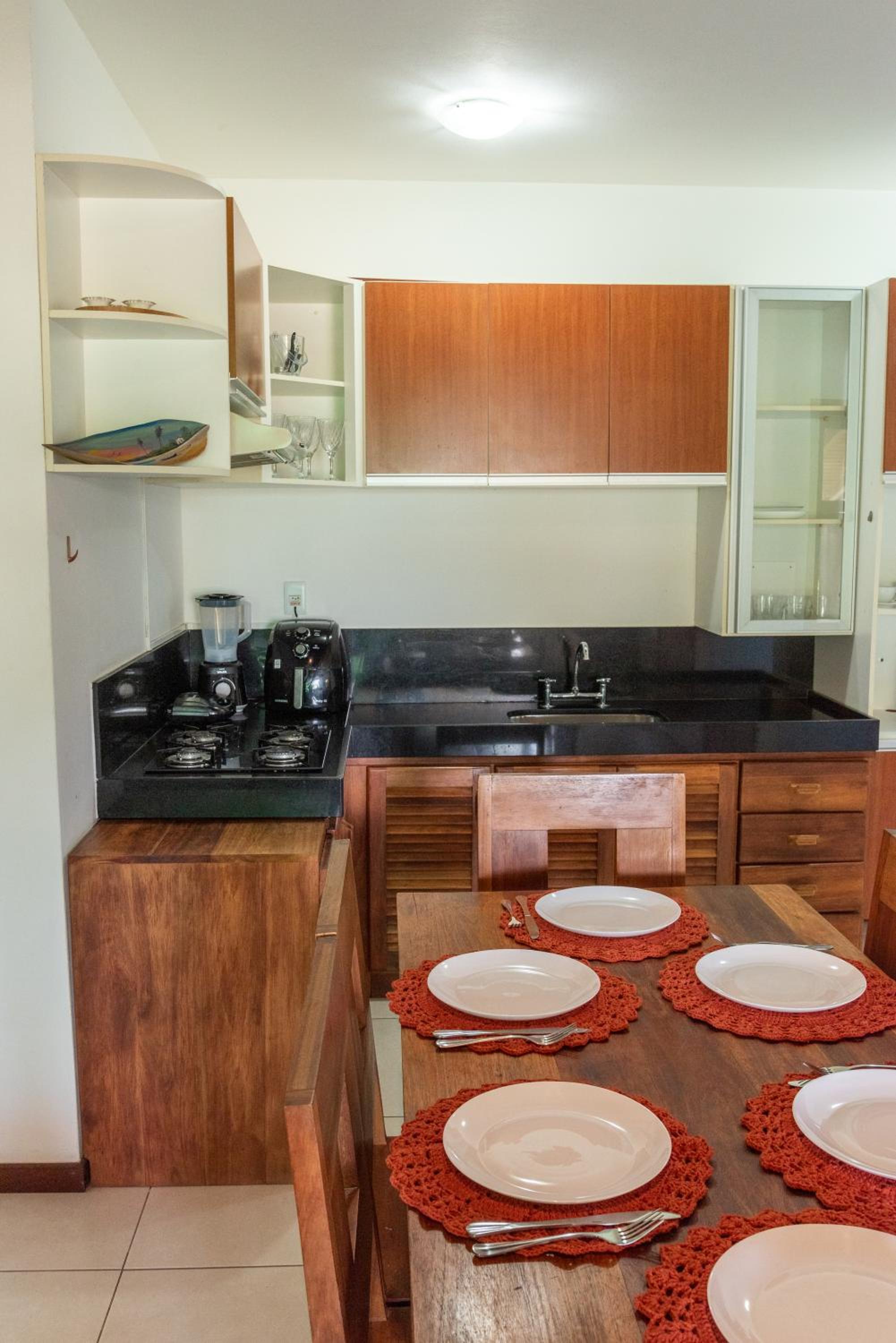 450m PRAIA de Taperapuan; Piscina; 2 quartos; WiFi 300 mbs; Churrasqueira; Estacionamento Gratuito 1 carro