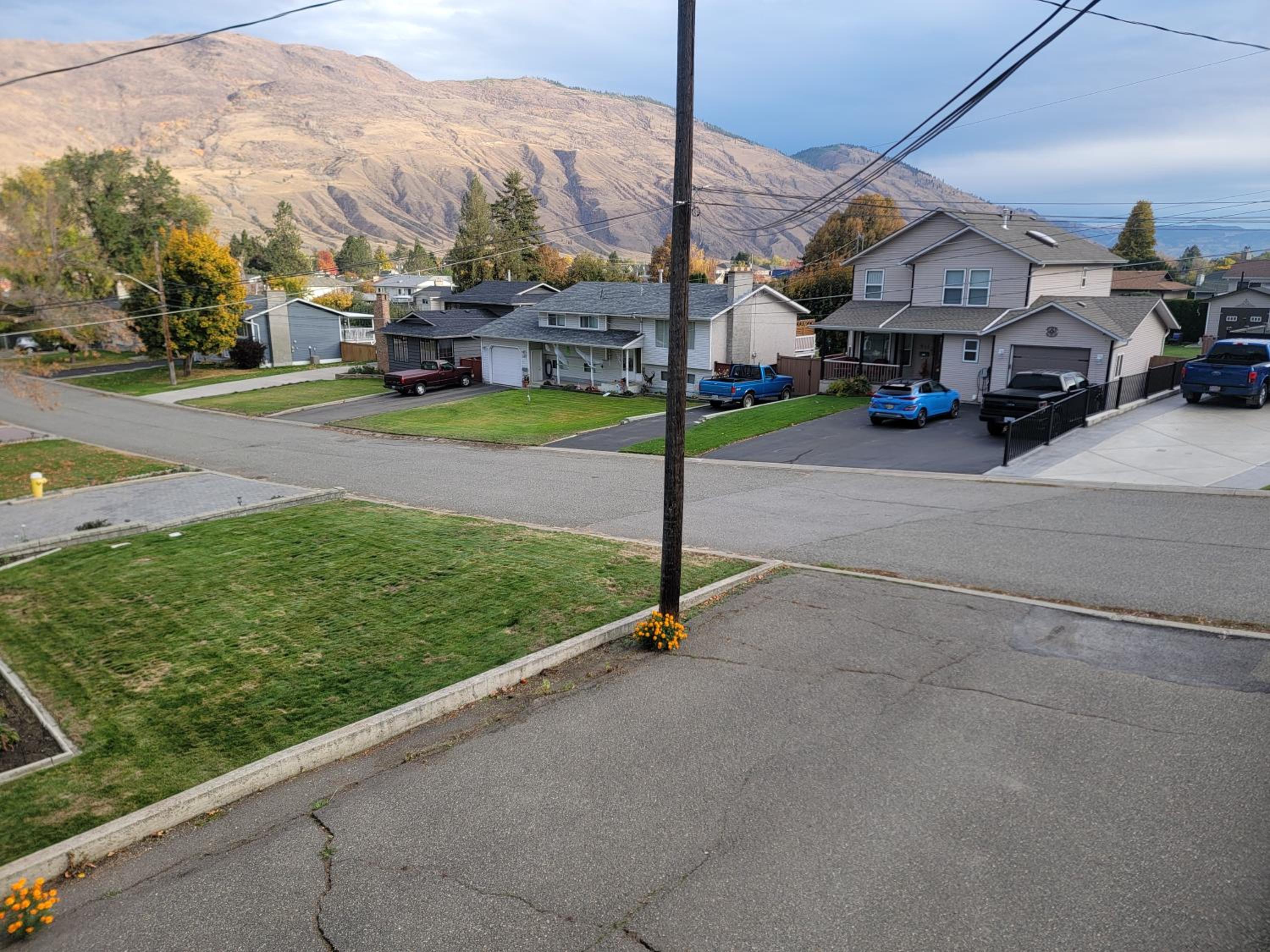 Kamloops Vacations - Charming - 2 bedrooms basemnt, 1 full bath  rec room - Property Image 3