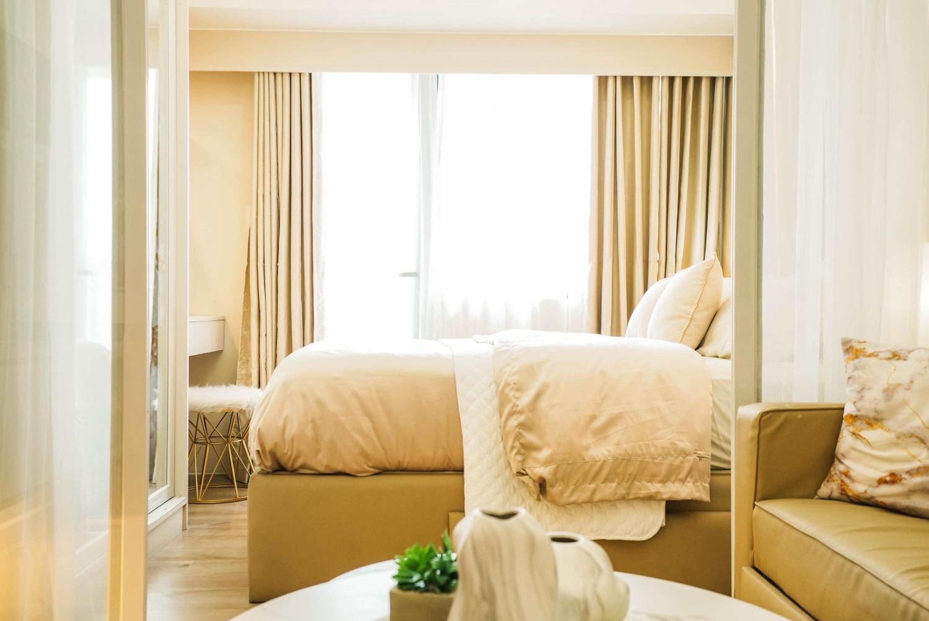 Air Residences Makati with Sunset View view 4