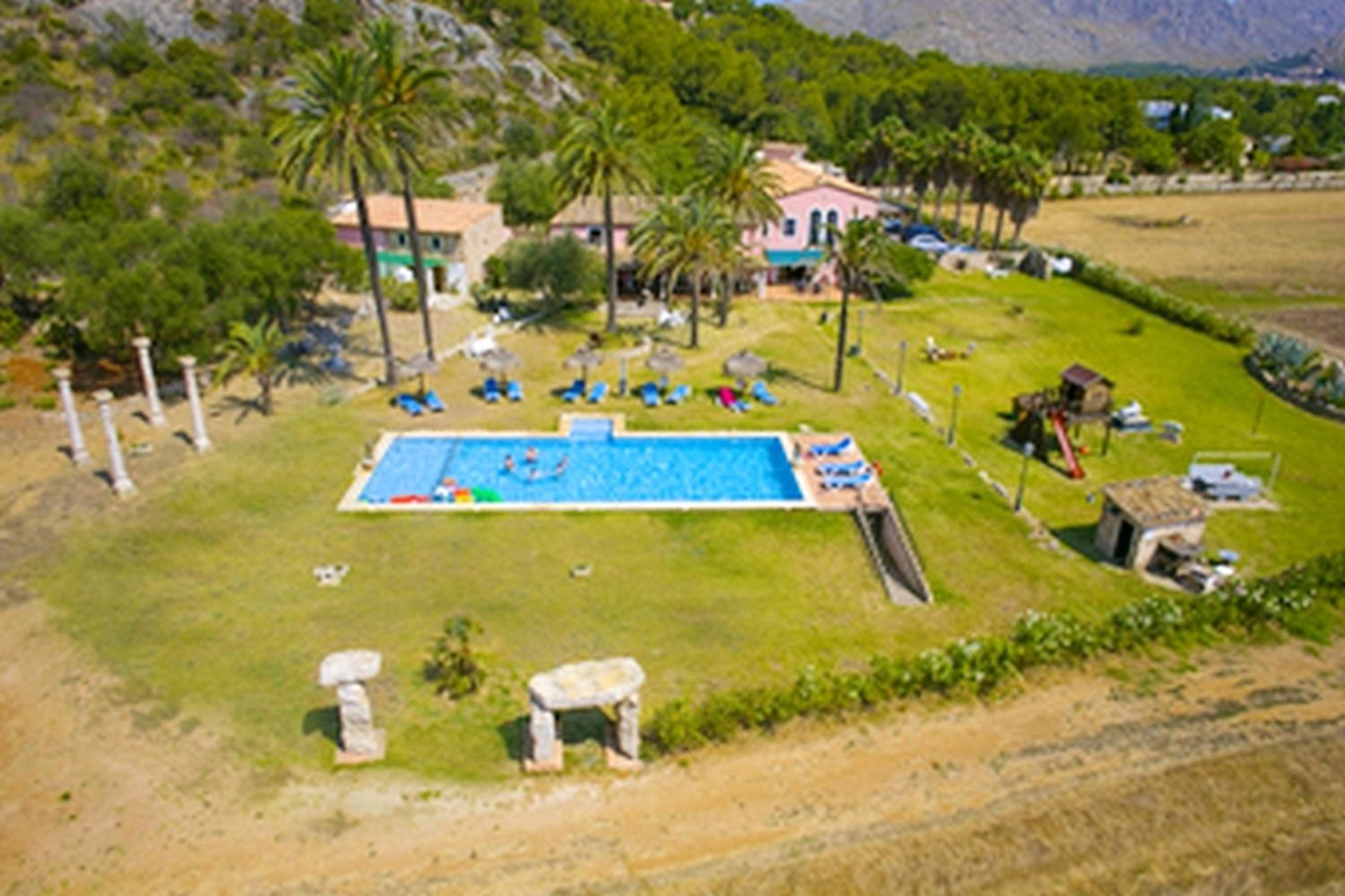 Spacious Apartment in Pollenca with Pool and Mountain View