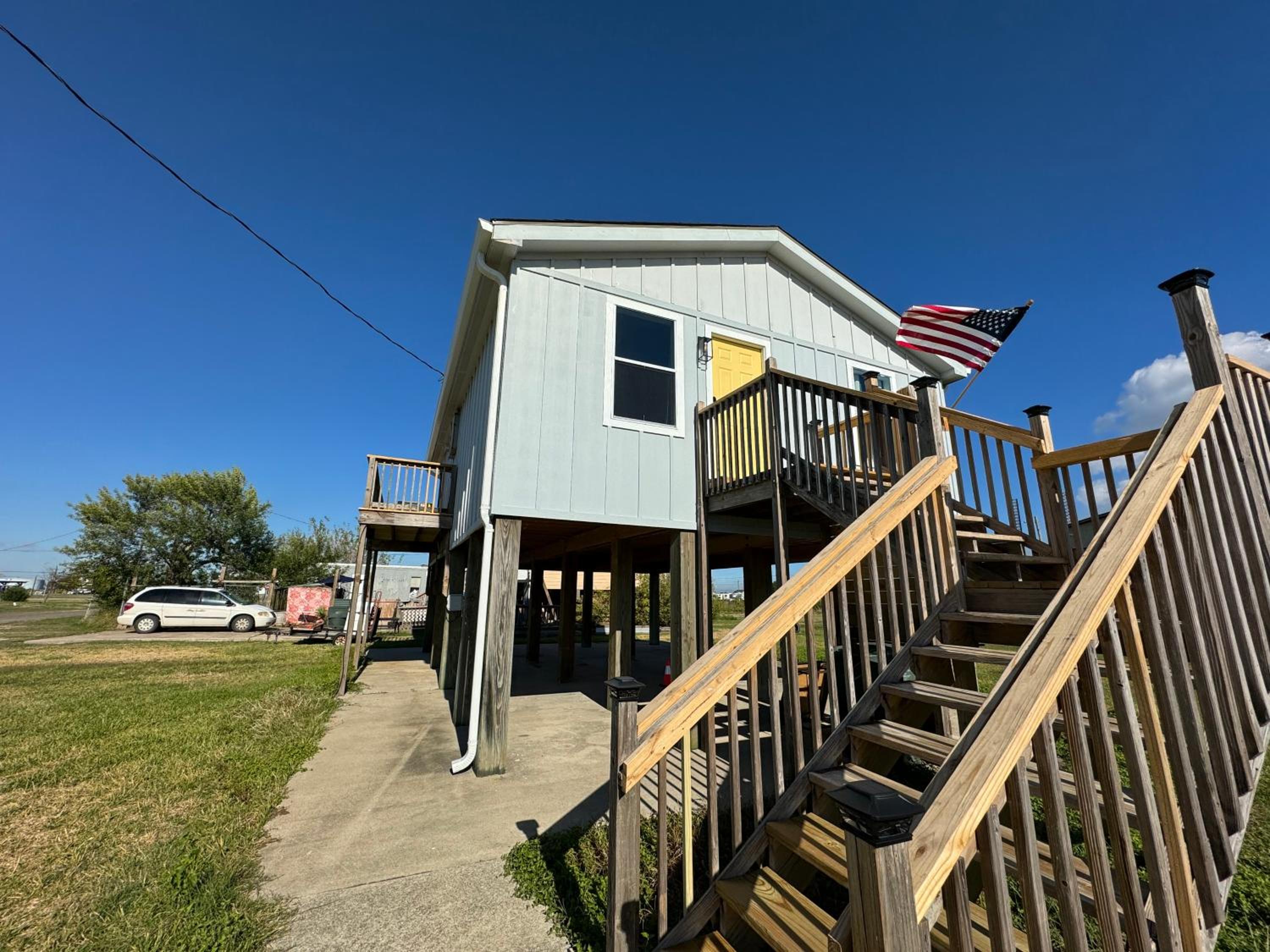 Relax & Unwind in a Serene Retreat Near the Beach view 3