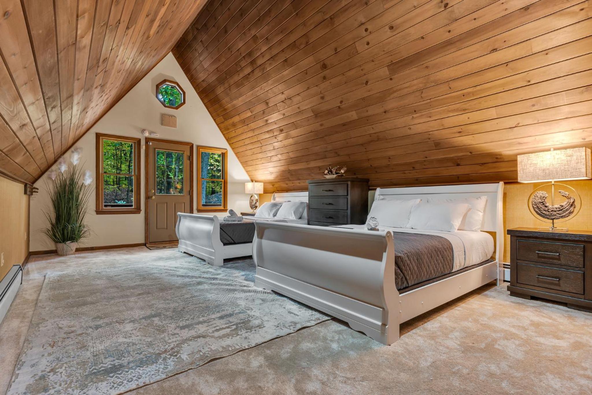 Star Gazer Luxury A-Frame Wood Cabin. Near York/Harrisburg/Hershey/Lancaster