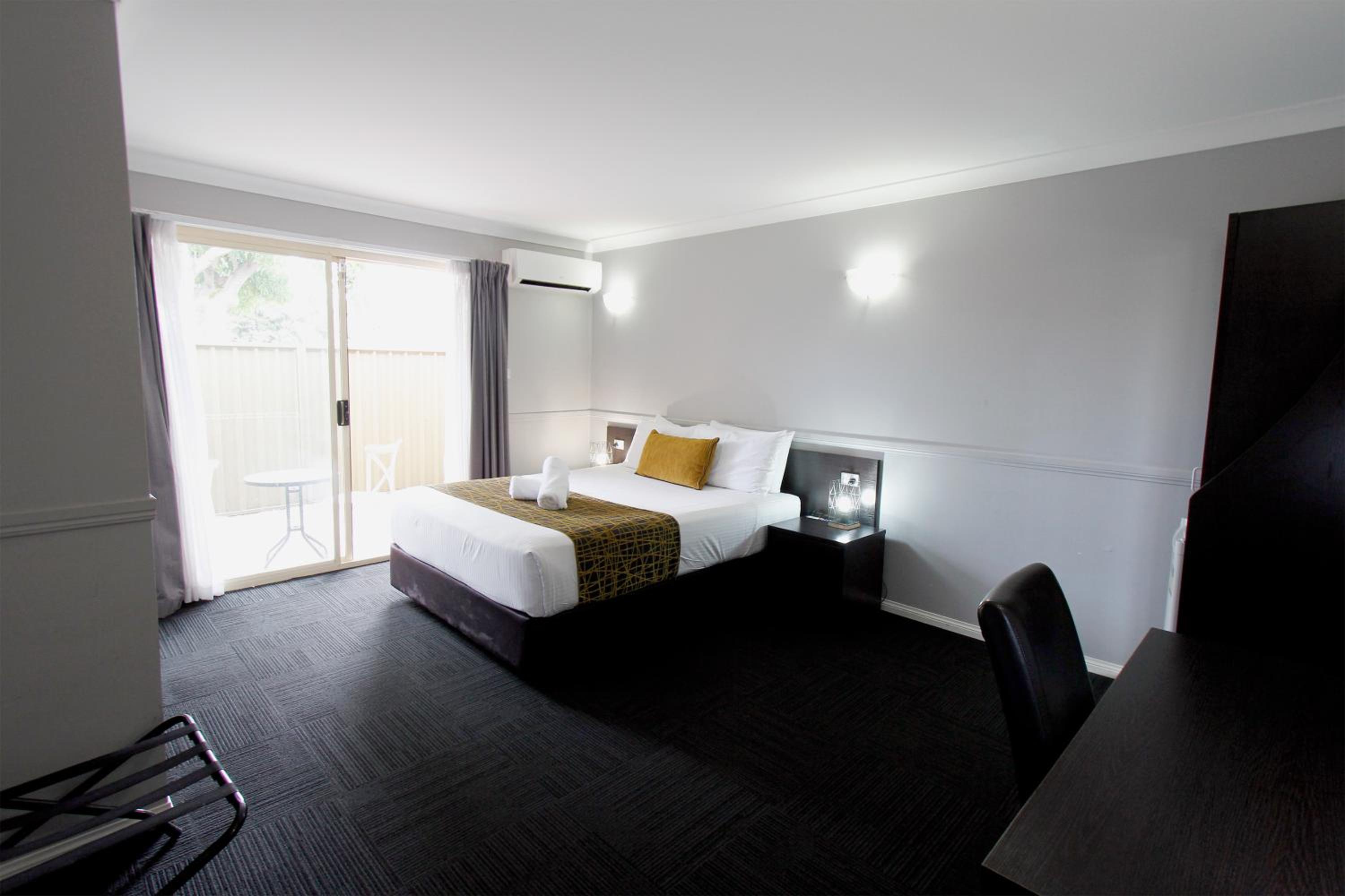 The Stirling Motel
