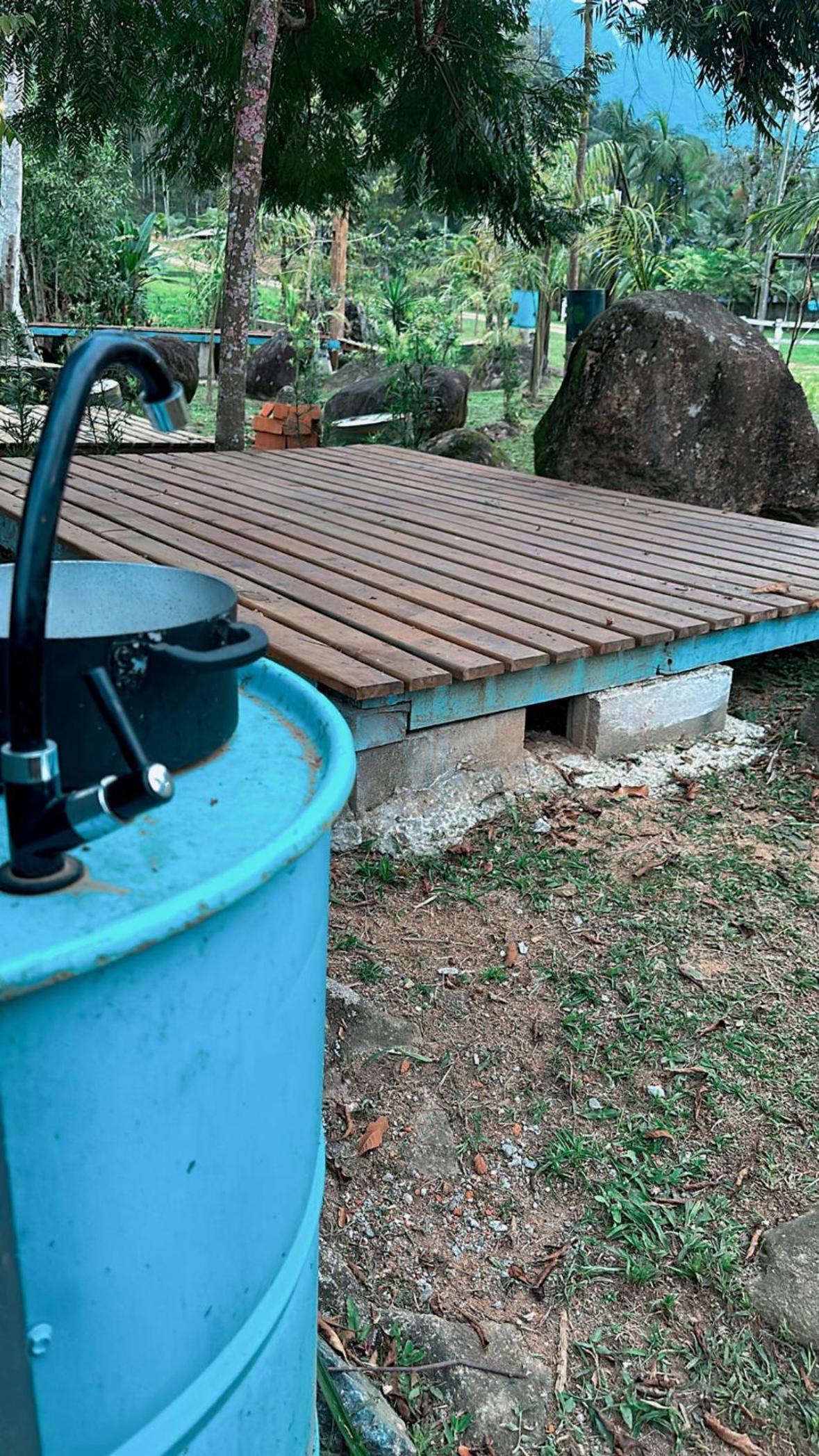 Glamping casal - mini chale mobiliado com colchão casal roupa de cama travesseiros - Rancho Perene estação rural