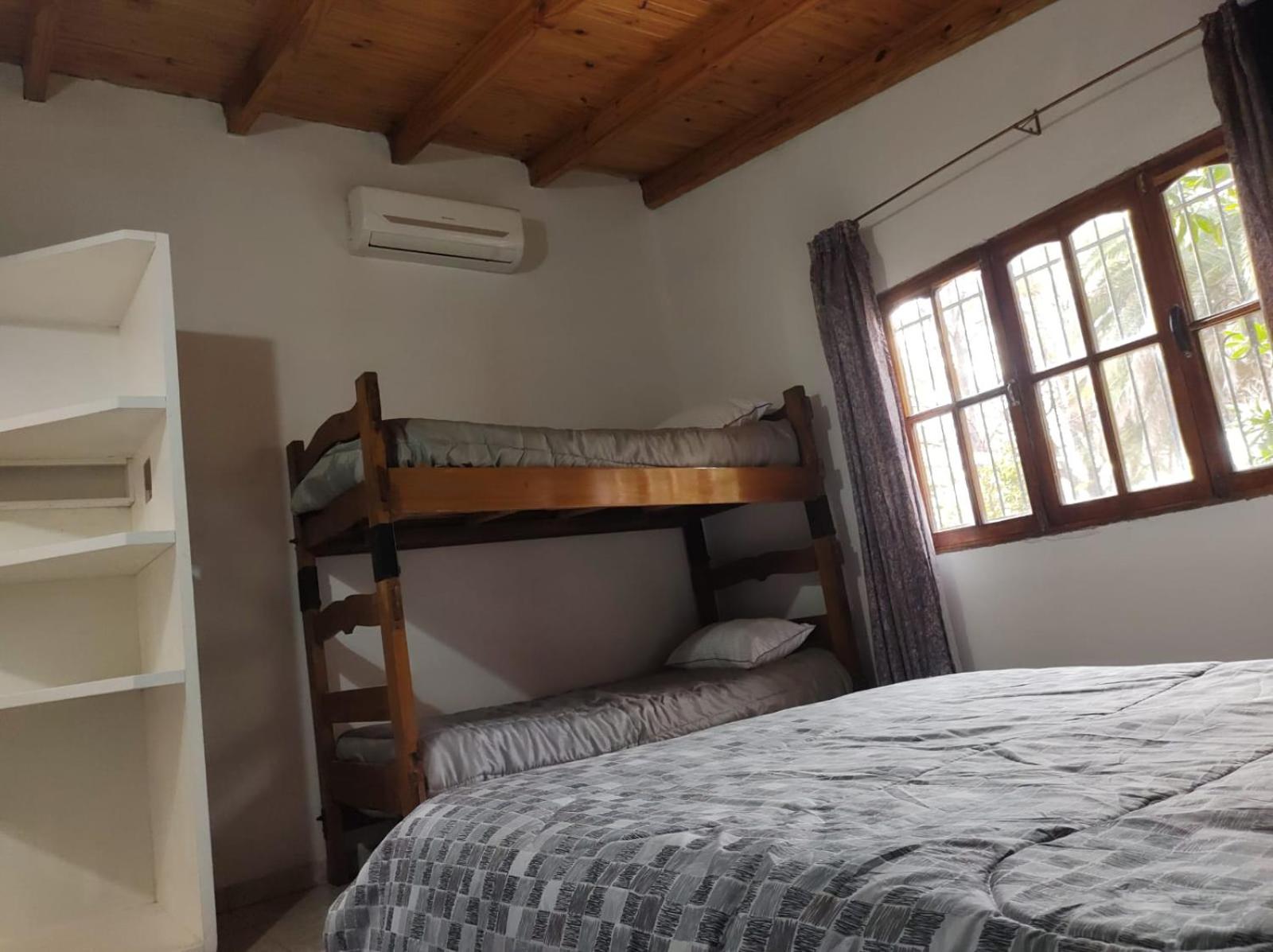 CASA LABERINTO DE BORGES EN SAN RAFAEL PARA 6 PERSONAS