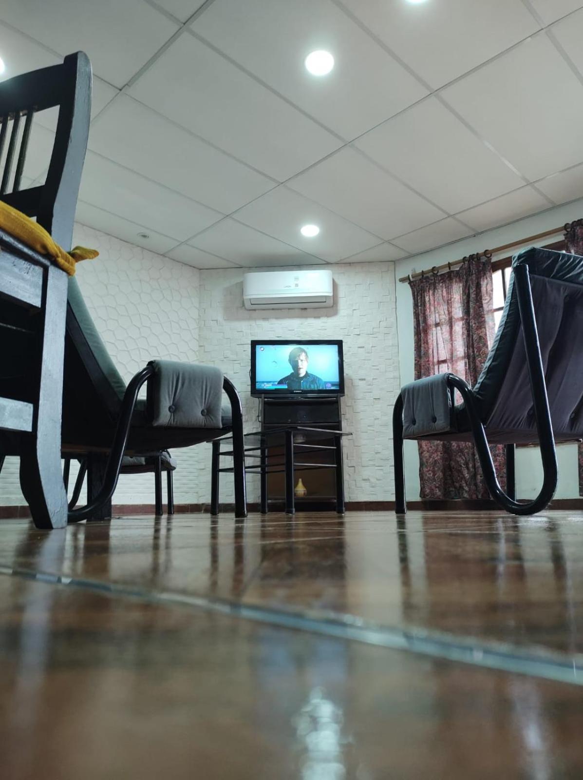 CASA LABERINTO DE BORGES EN SAN RAFAEL PARA 6 PERSONAS