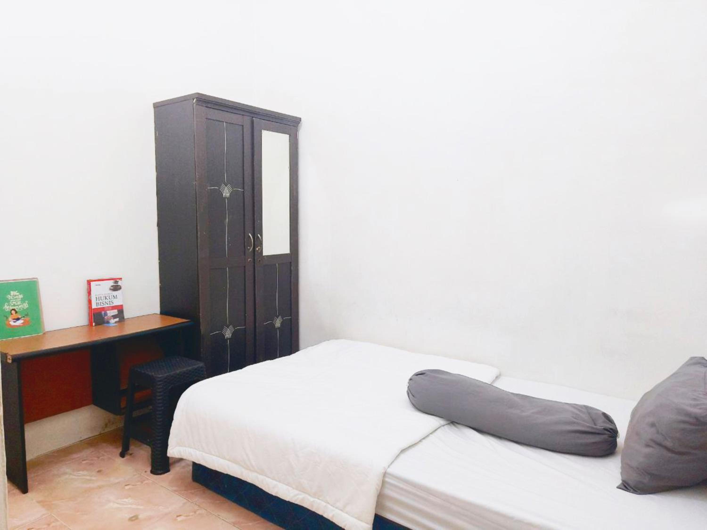 Kost Griya Hikari by Ecommerceloka view 3