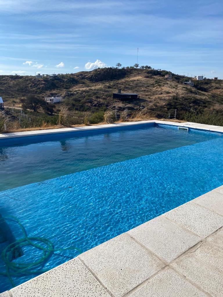 CASA CON PILETA EN ESTANCIA VIEJA