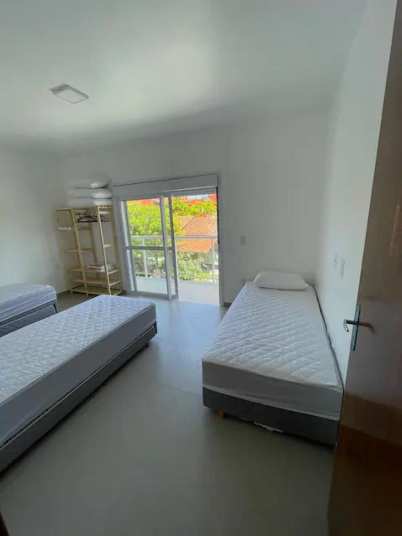 Casa na Praia da Ferrugem com 2 vagas