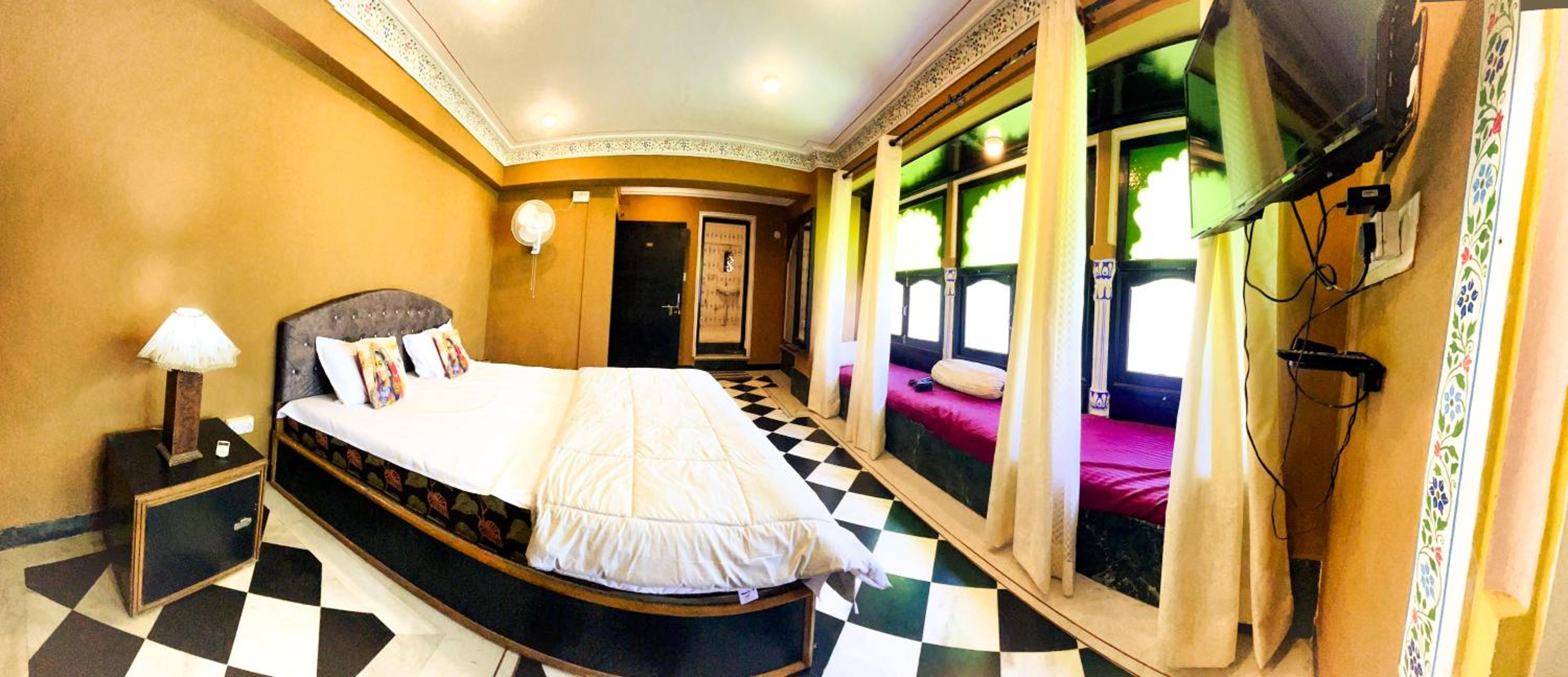 Mild Life Hostel Udaipur