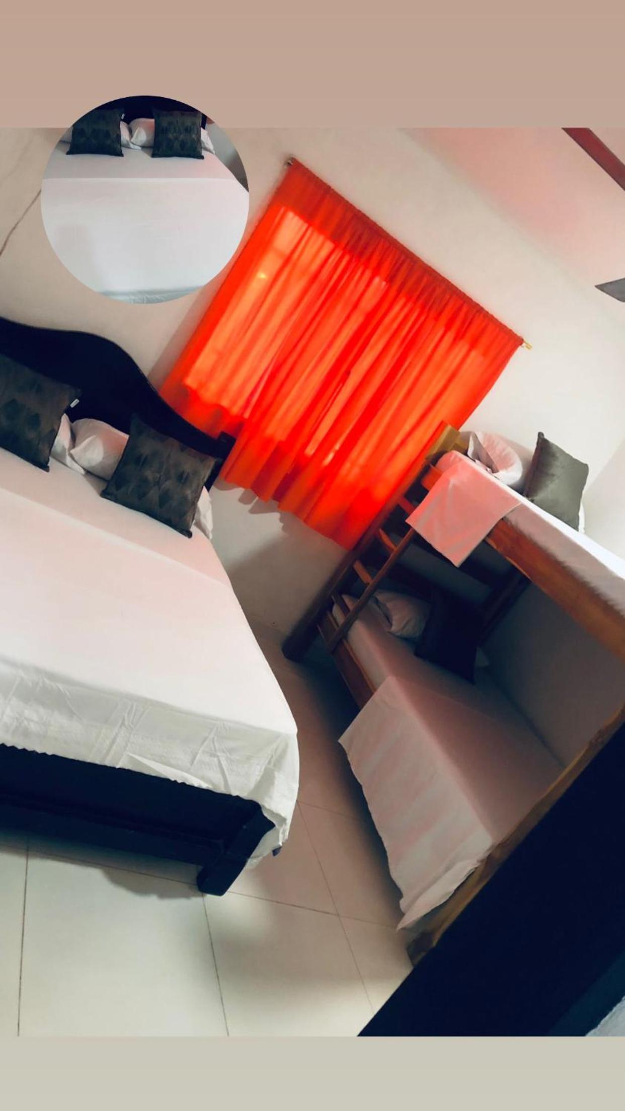 Hostal Mía Apá