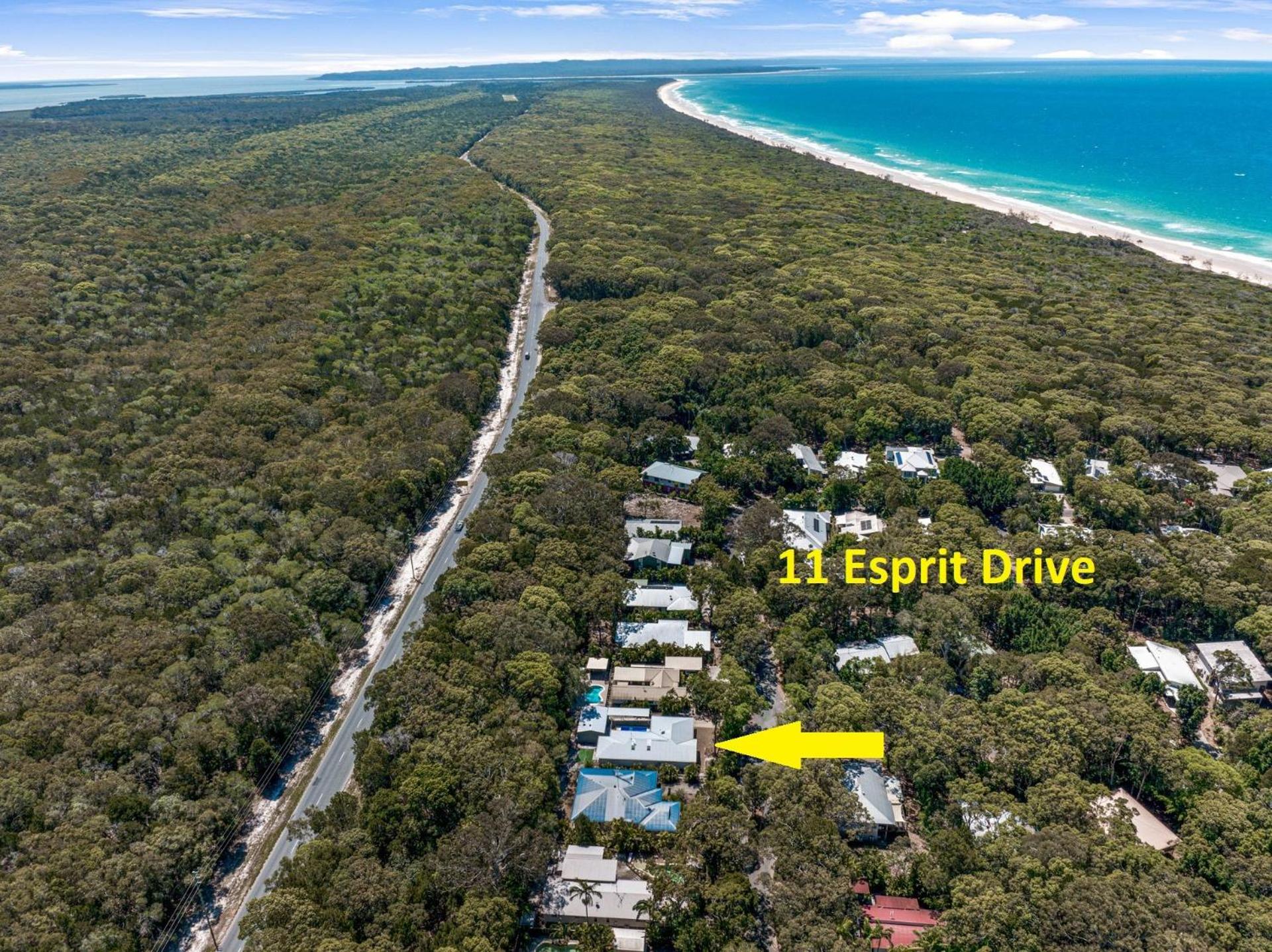 11 Esprit Drive - Rainbow Shores. Swimming Pool - Wifi - Walk to beach