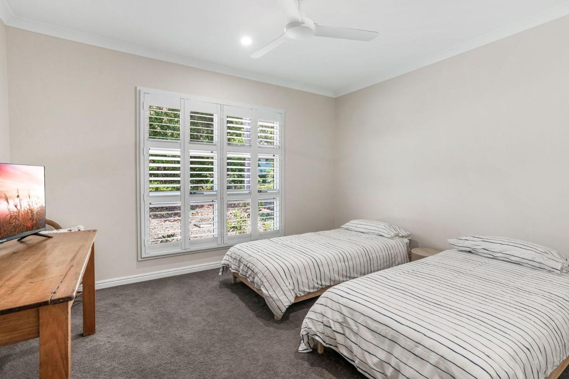 11 Esprit Drive - Rainbow Shores. Swimming Pool - Wifi - Walk to beach