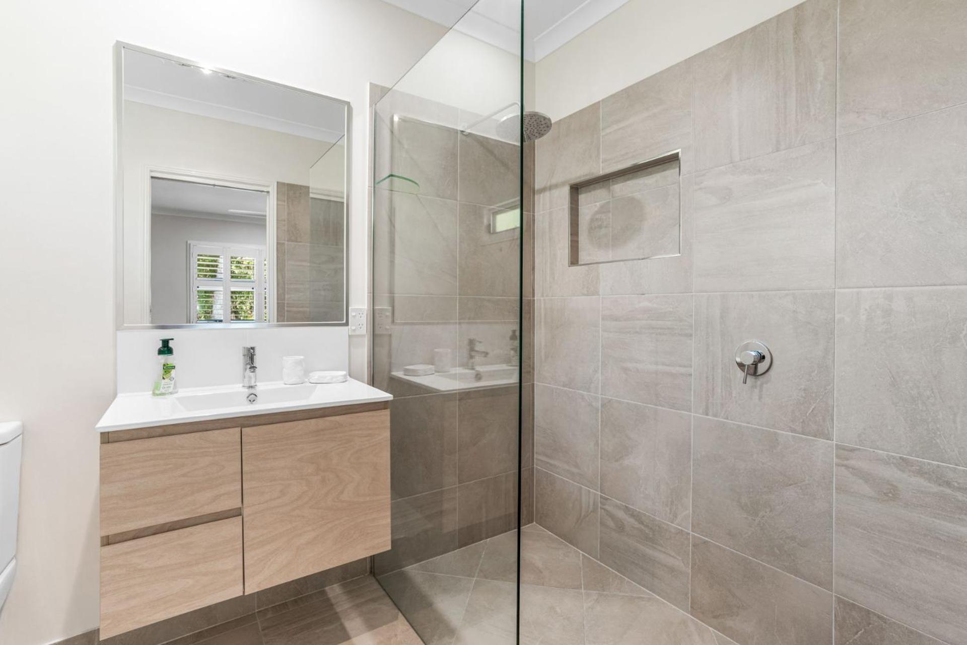11 Esprit Drive - Rainbow Shores. Swimming Pool - Wifi - Walk to beach