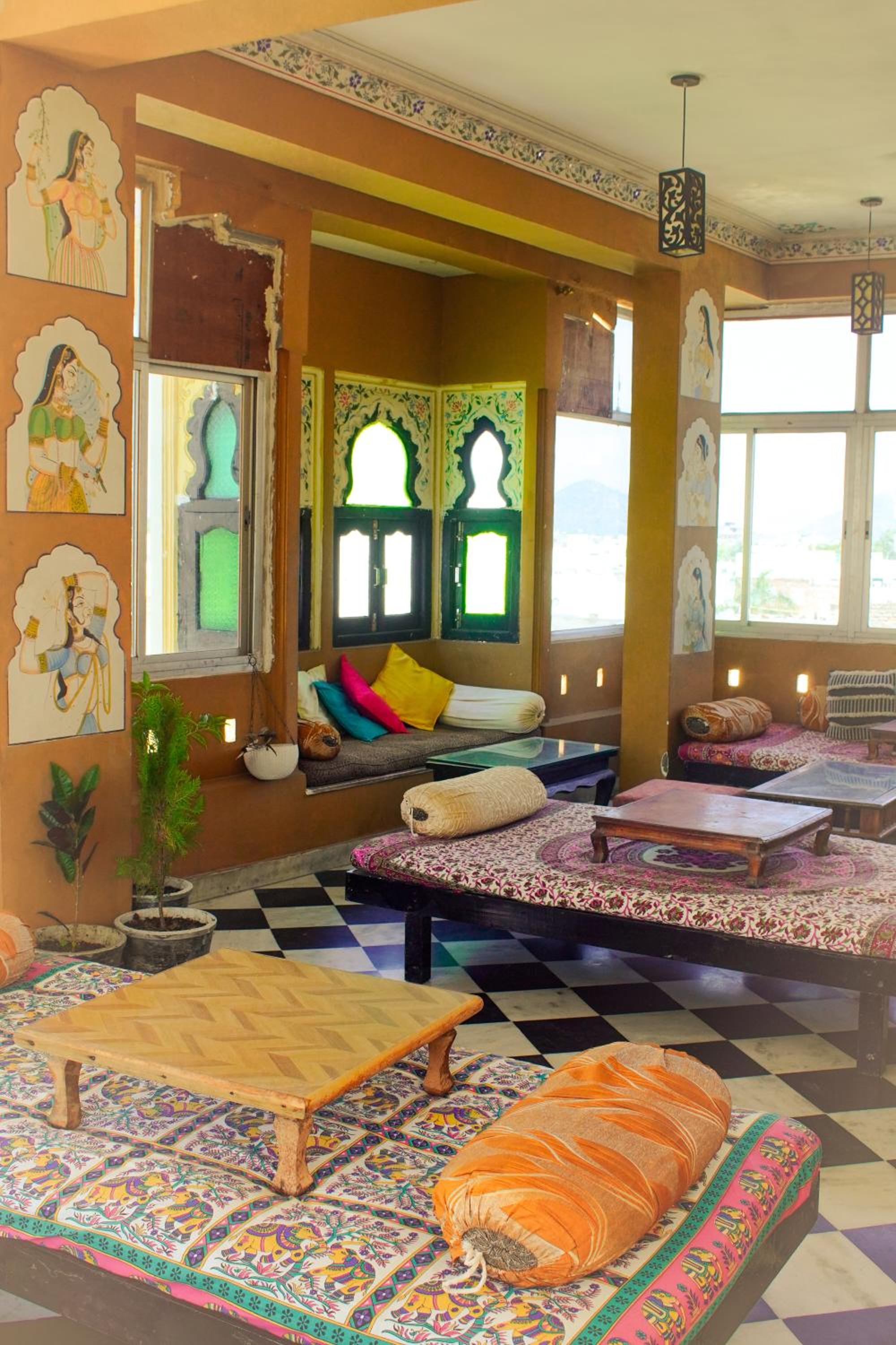 Mild Life Hostel Udaipur