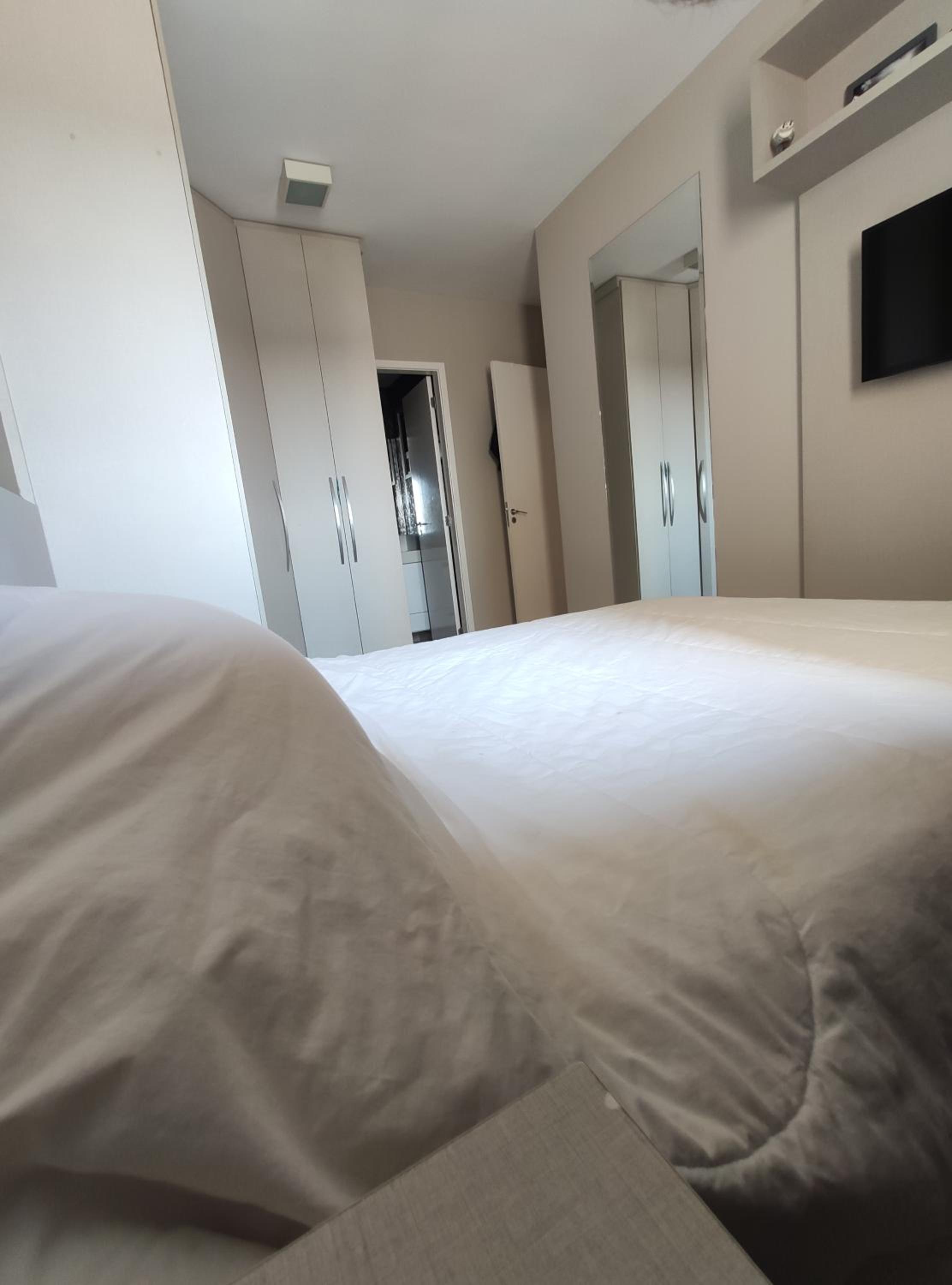 Apartamento completo Garden Bosque - próximo ao hospital São Matheus e shopping Pantanal