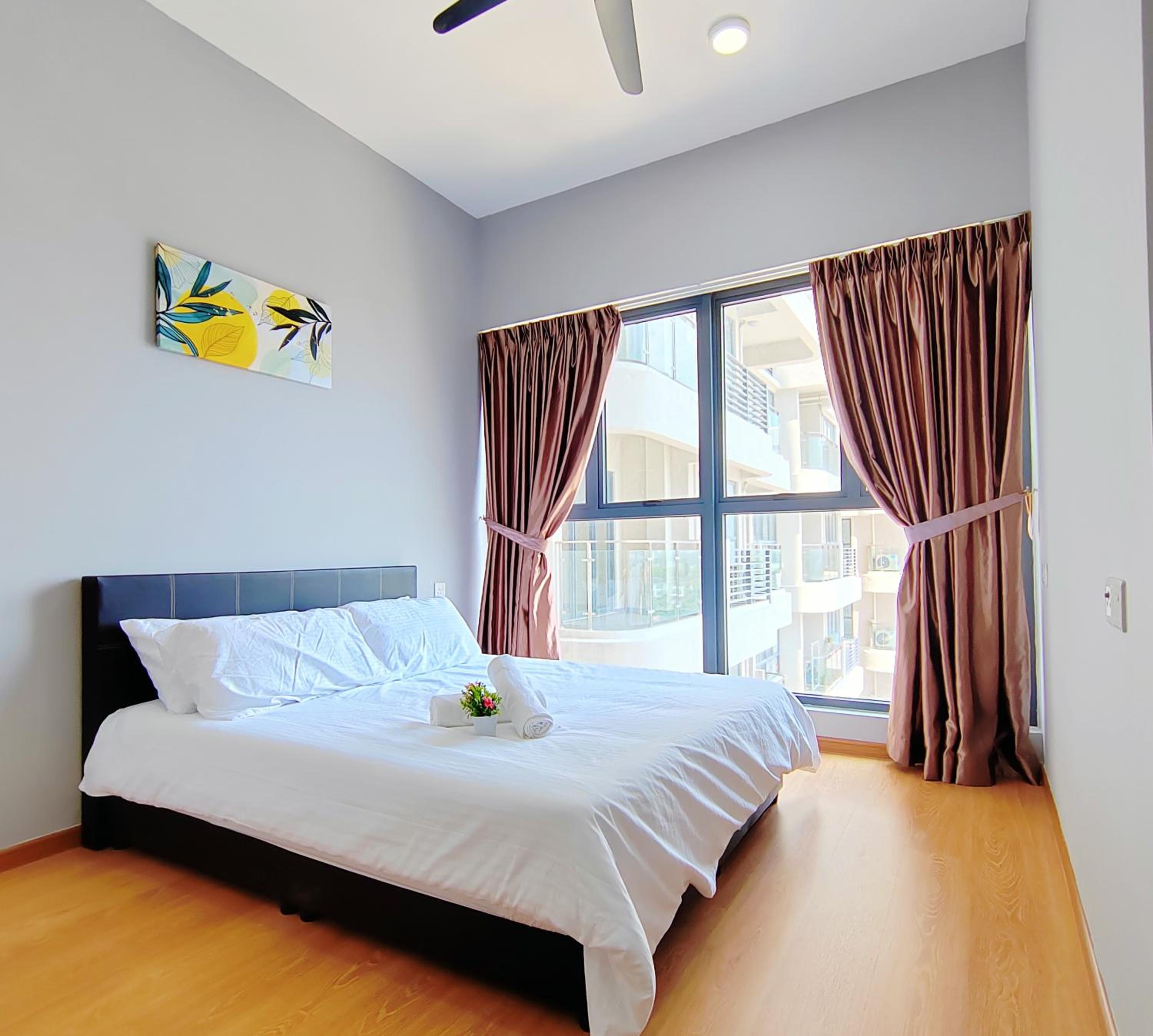 JOHOR BAHRU DANGABAY CIQ CITYSQUARE 2Bd 6PAX