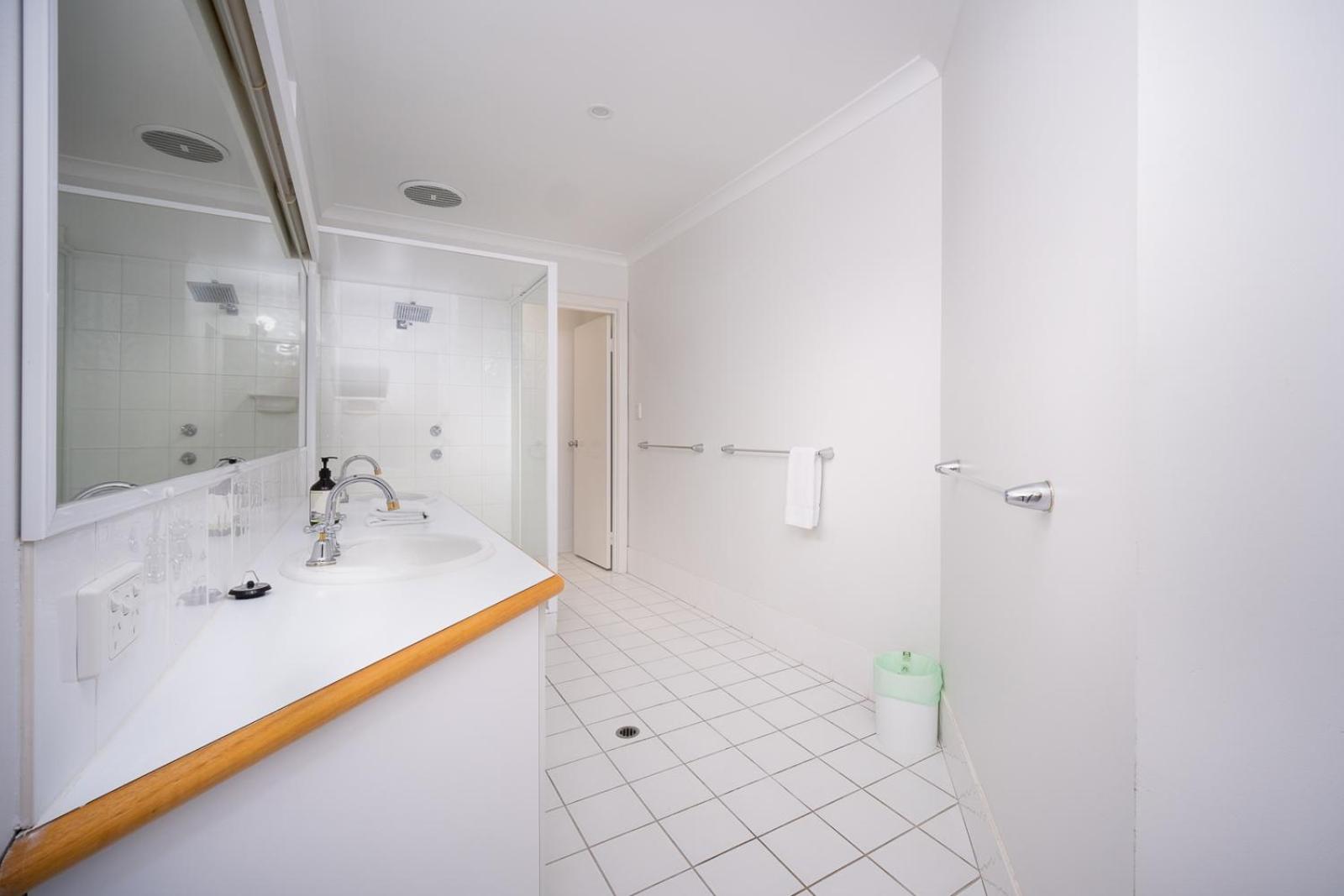 Paradise - Perfect location in the heart of Old Dunsborough