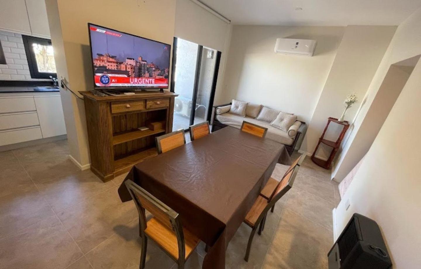 Departamento Hermoso Céntrico Con Ascensor, Abonas en USD