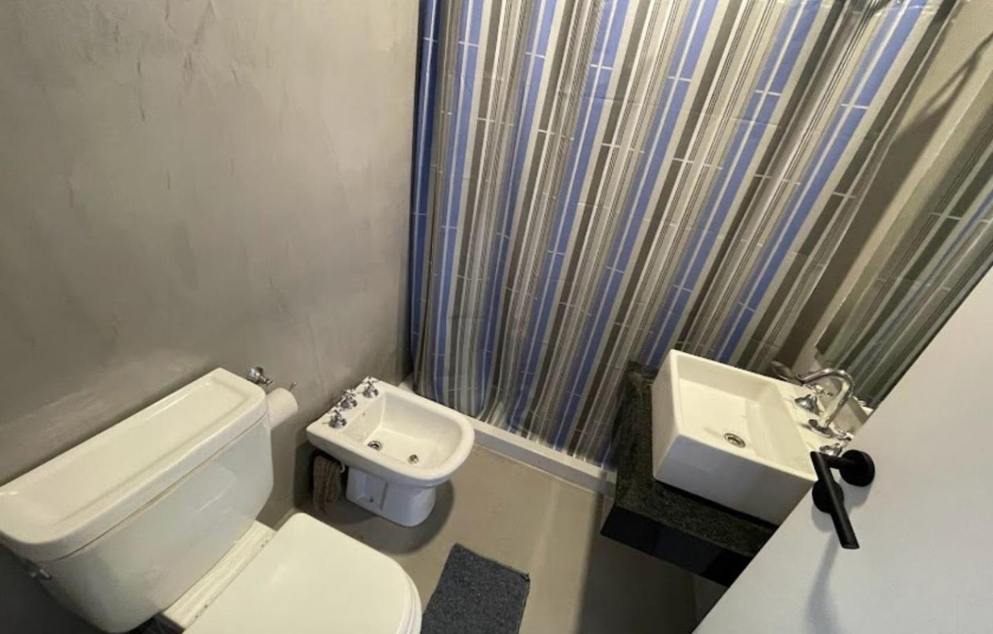 Departamento Hermoso Céntrico Con Ascensor, Abonas en USD